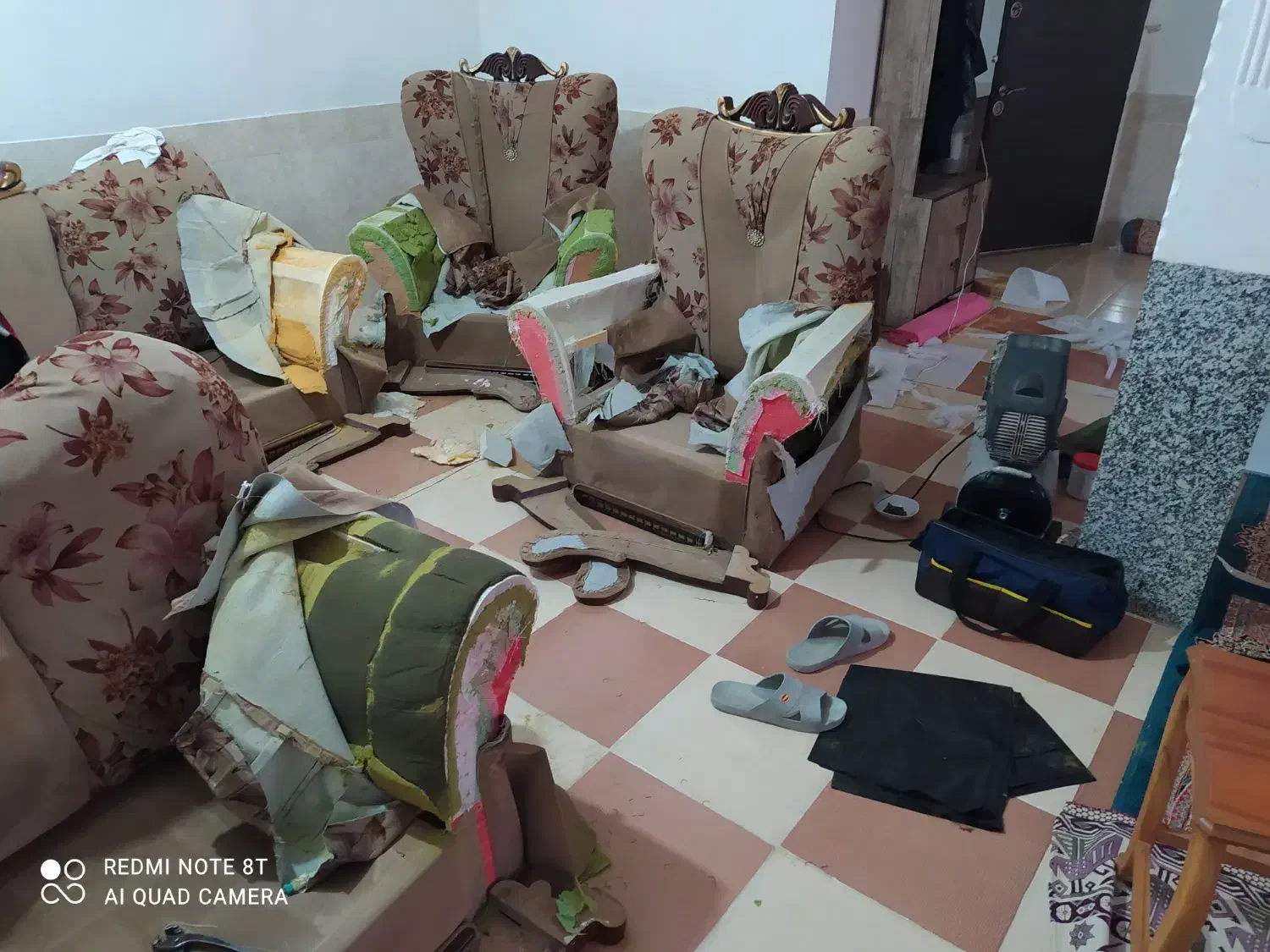 تعمیرات تخصصی مبلمان در منزل شما با ضمانت کتبی|خدمات پیشه و مهارت|خرمآباد, |دیوار