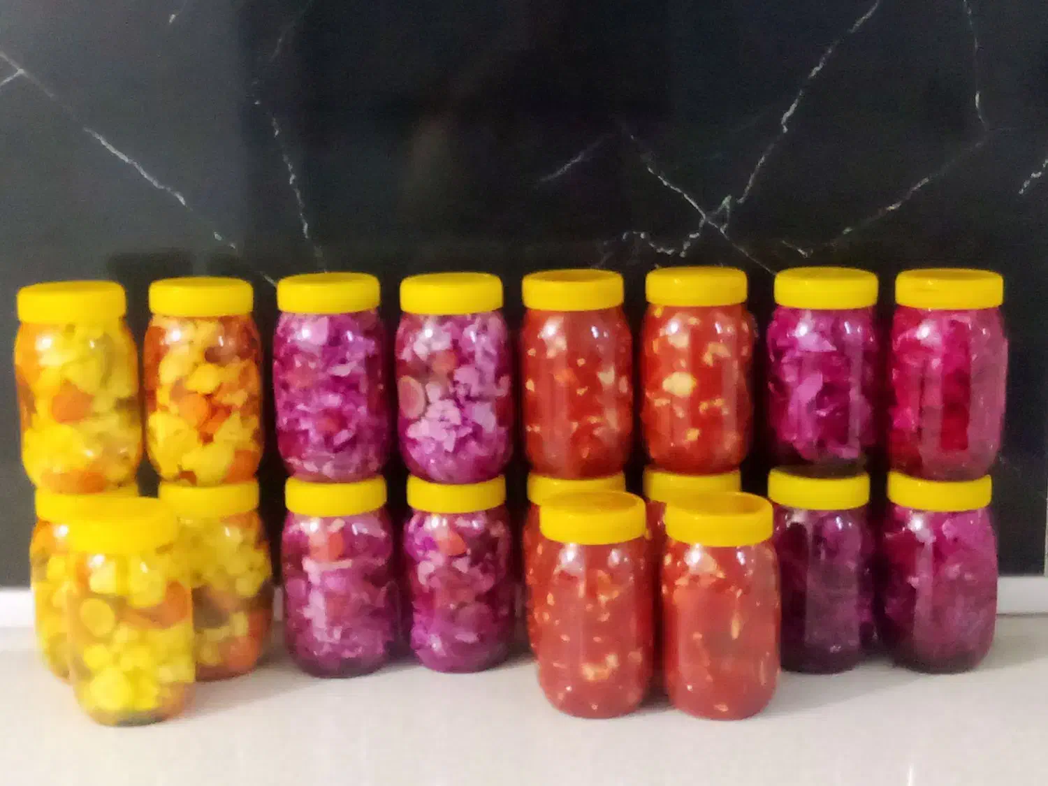 ترشی سالاد فصل فقط با آب گوجه و شوری|خوردنی و آشامیدنی|بیرجند, |دیوار