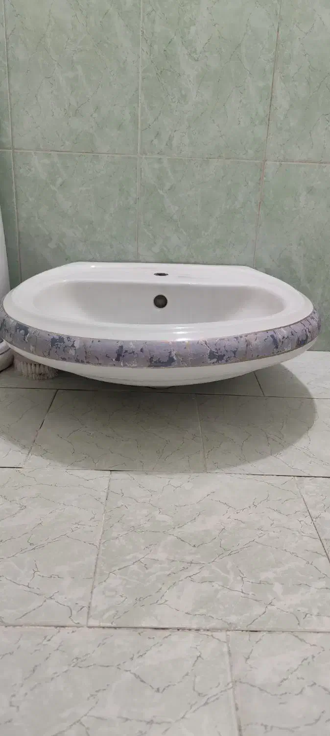 روشویی درحد نو سایز بزرگ|لوازم سرویس بهداشتی|سراب, |دیوار