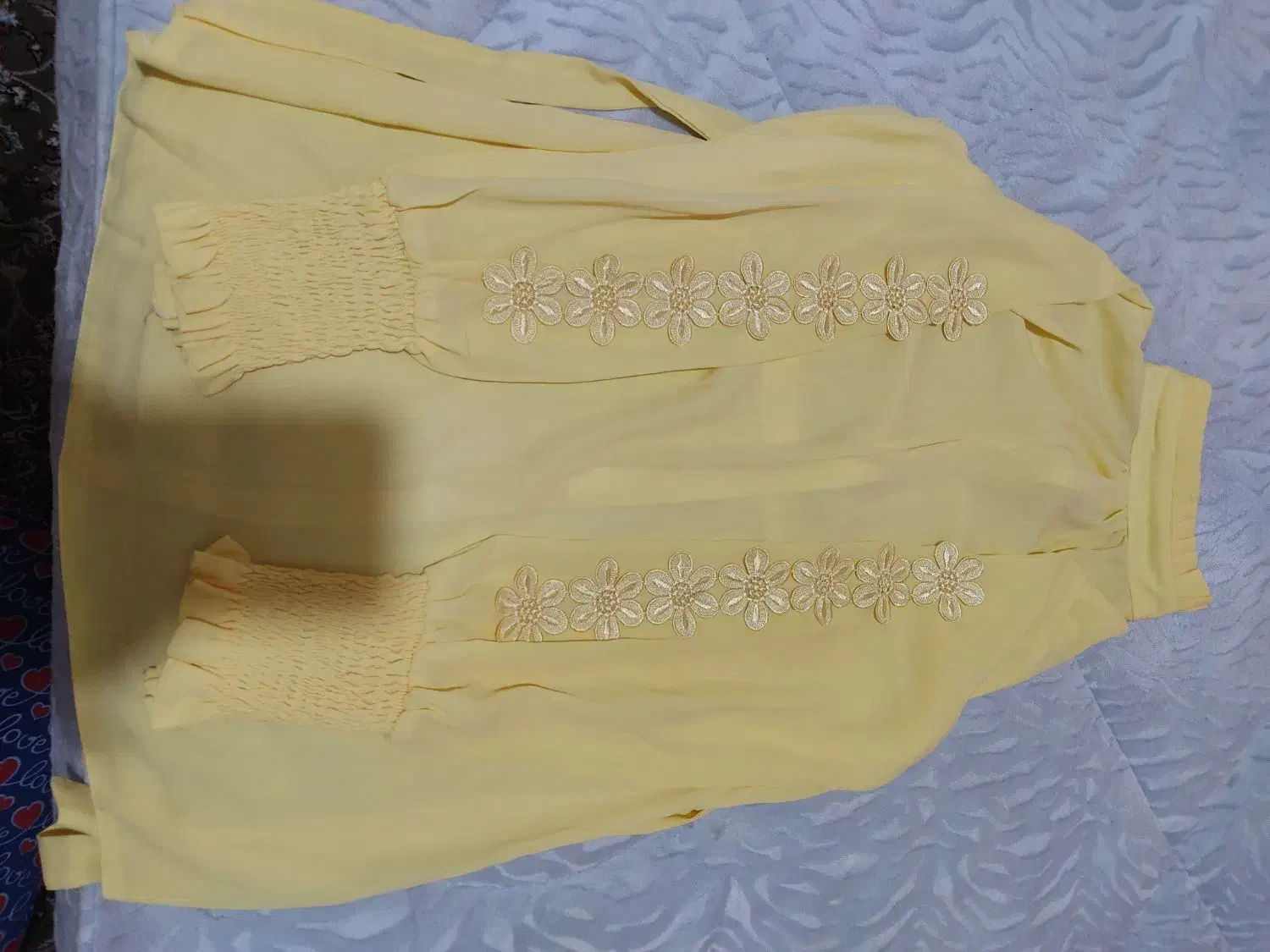 شومیز نونو|لباس|کرج, بنیاد|دیوار