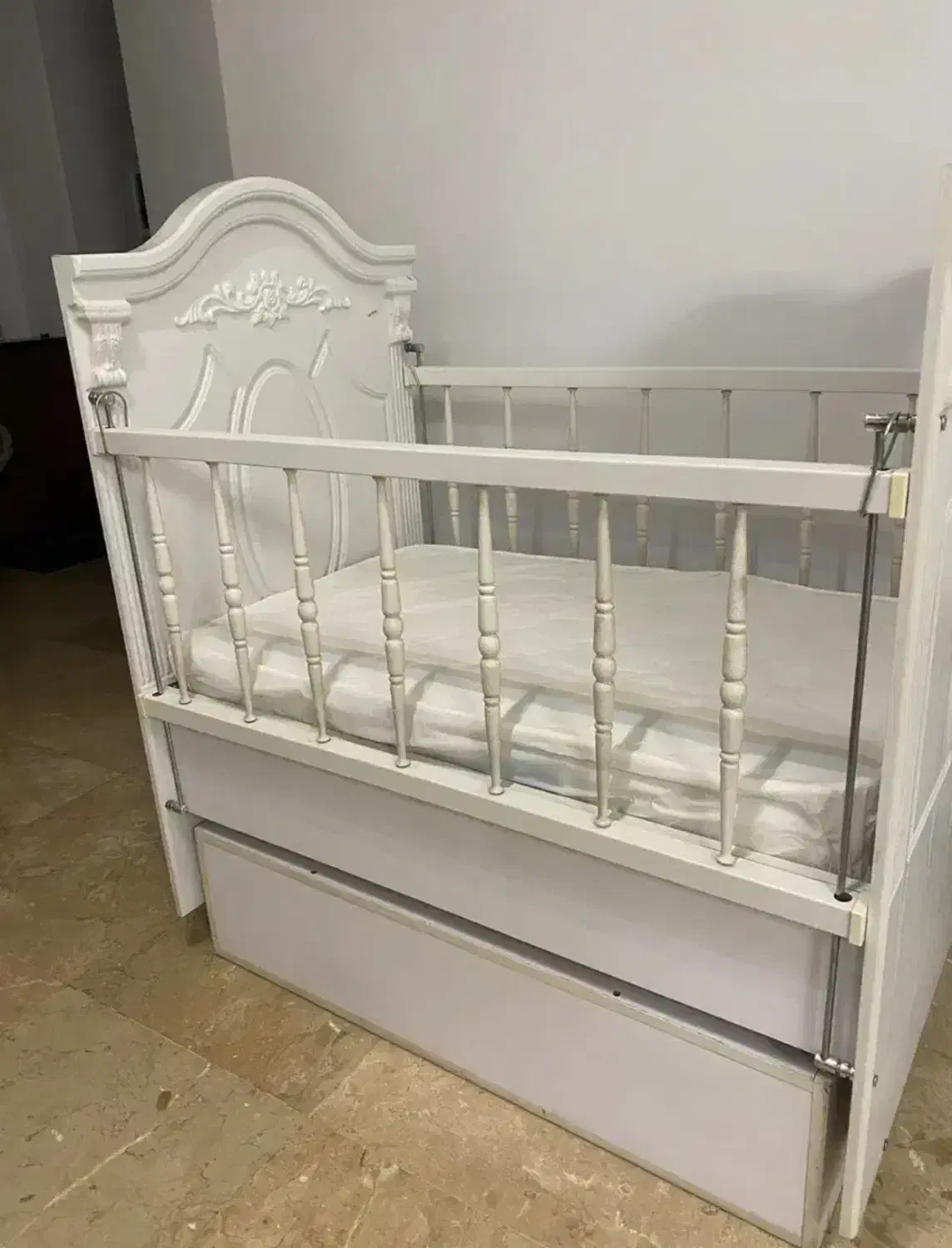 تخت نوزاد گهواره شو|اسباب و اثاث بچه|تهران, ایرانشهر|دیوار