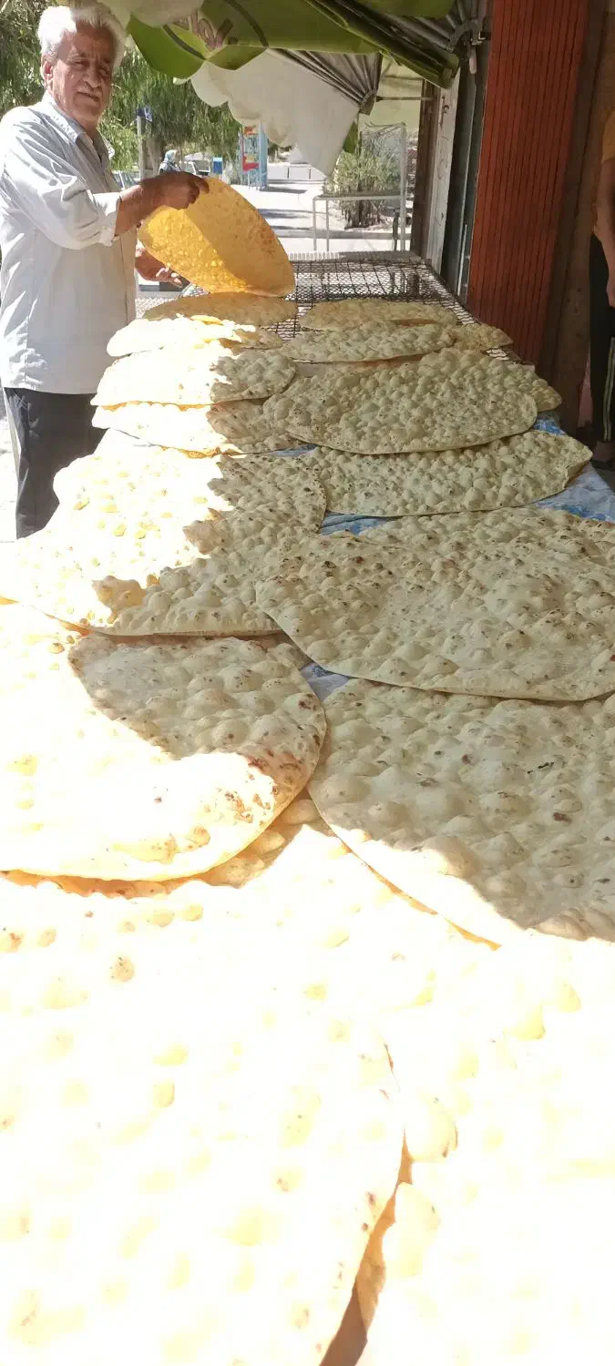 استخدام نیروی خمیر گیر تافتون|استخدام خدمات فروشگاه و رستوران|ساوه, |دیوار