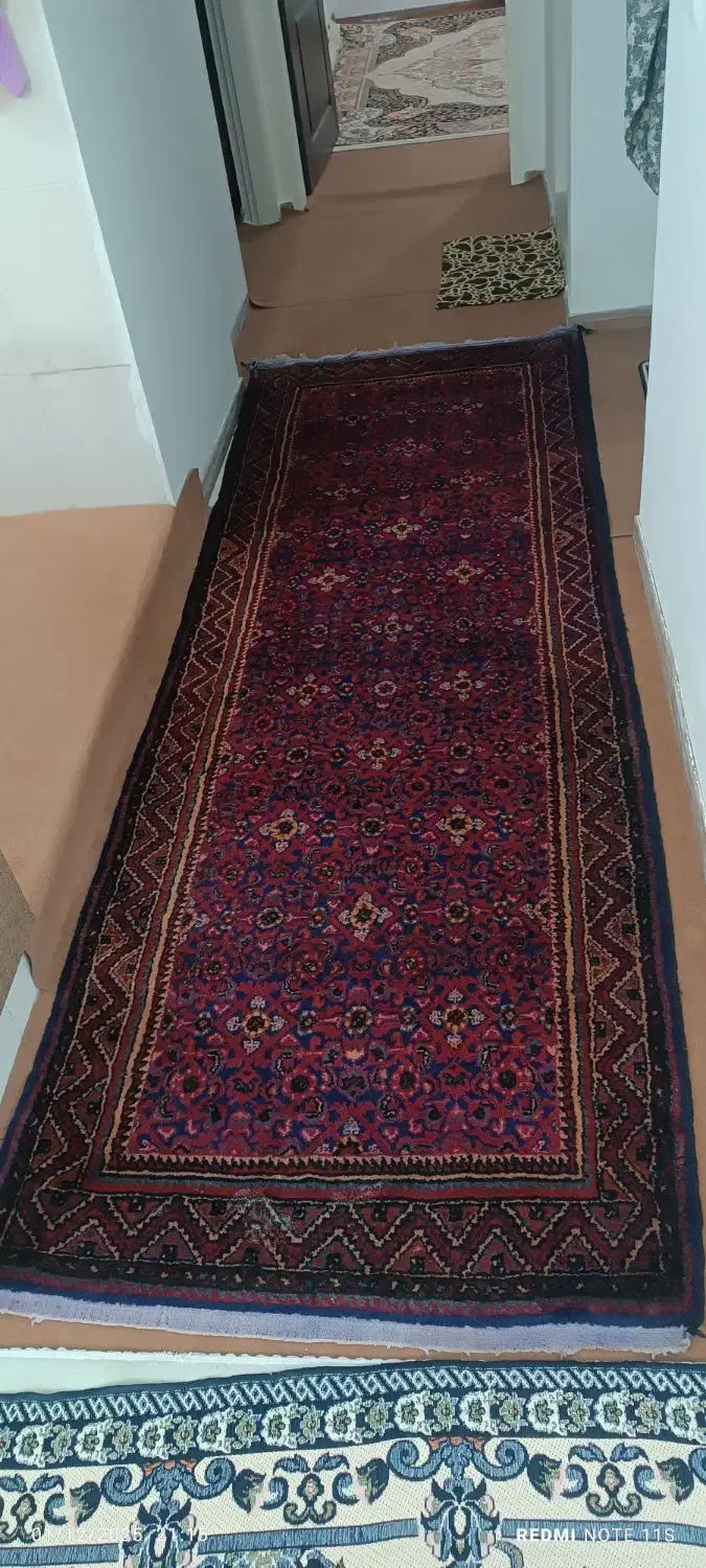 فرش کناره دستباف قدیمی(عتیقه)|فرش|قم, پردیسان|دیوار