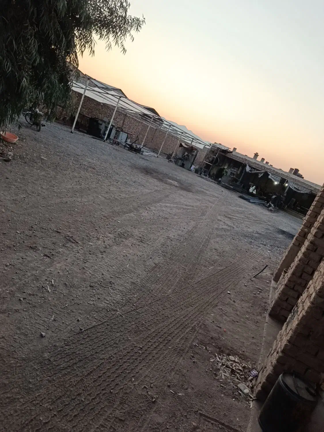 اجاره کارگاه|اجارهٔ دفتر صنعتی، کشاورزی، تجاری|قم, جاده معدن|دیوار