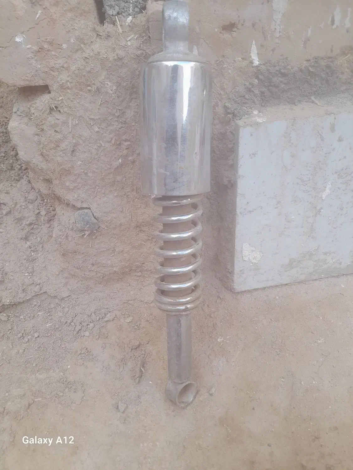 کمک کارکرده در حد سالم|قطعات یدکی و لوازم جانبی|کاشمر, |دیوار