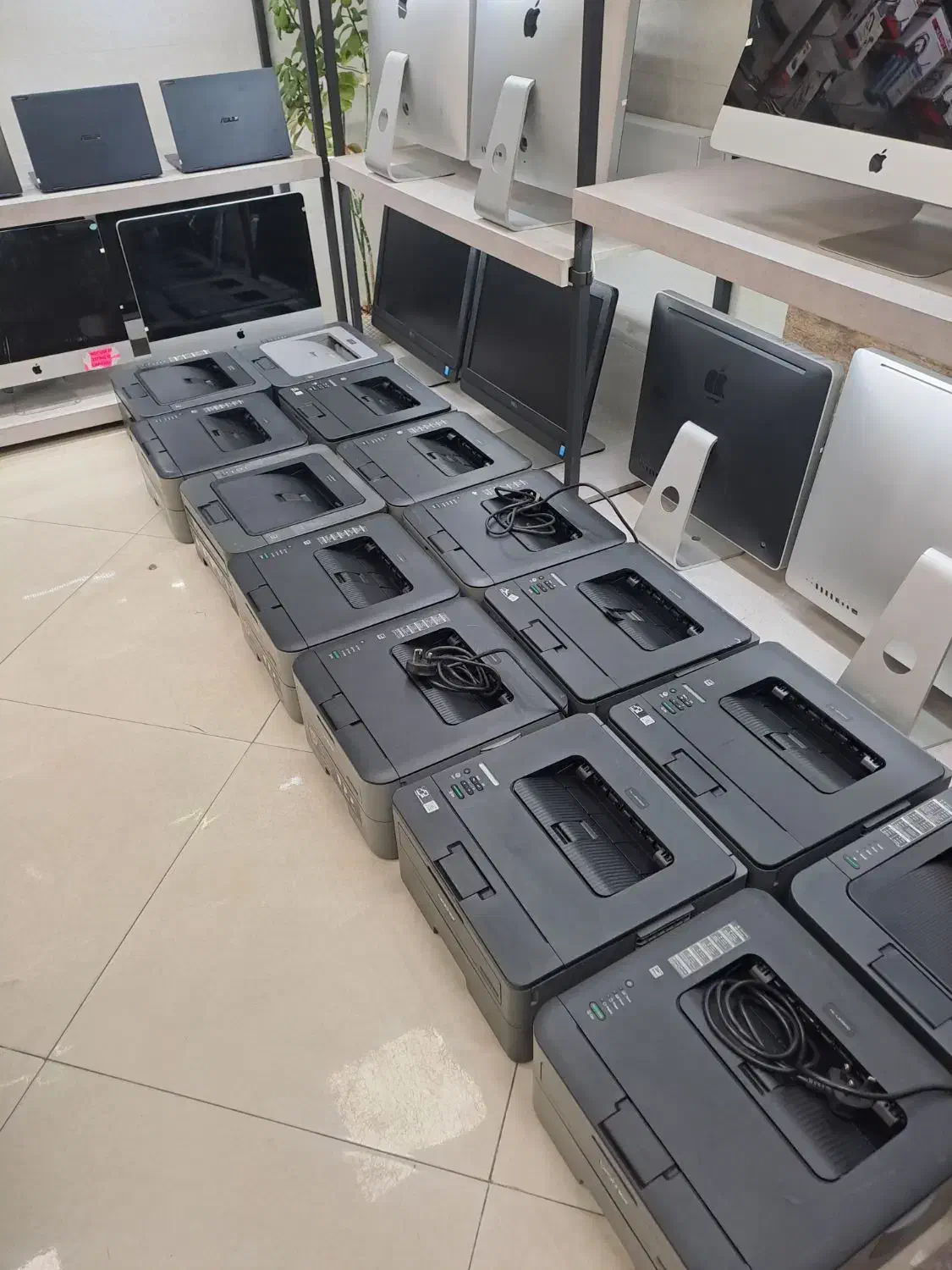 پرینتر لیزری ضمانت ۳ ماهه سرویس شده اماده استفاده|پرینتر، اسکنر، کپی، فکس|یزد, |دیوار