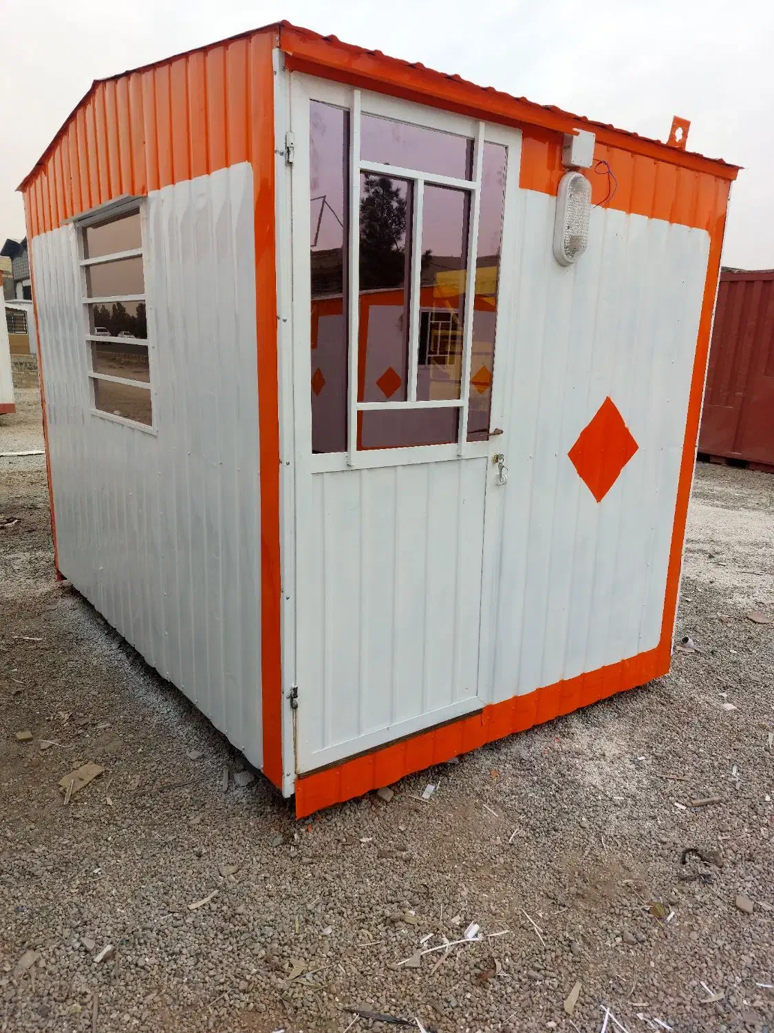 کانکس نگهبانی و حیاطی برای انباری|مصالح و تجهیزات ساختمان|اصفهان, محمودآباد|دیوار