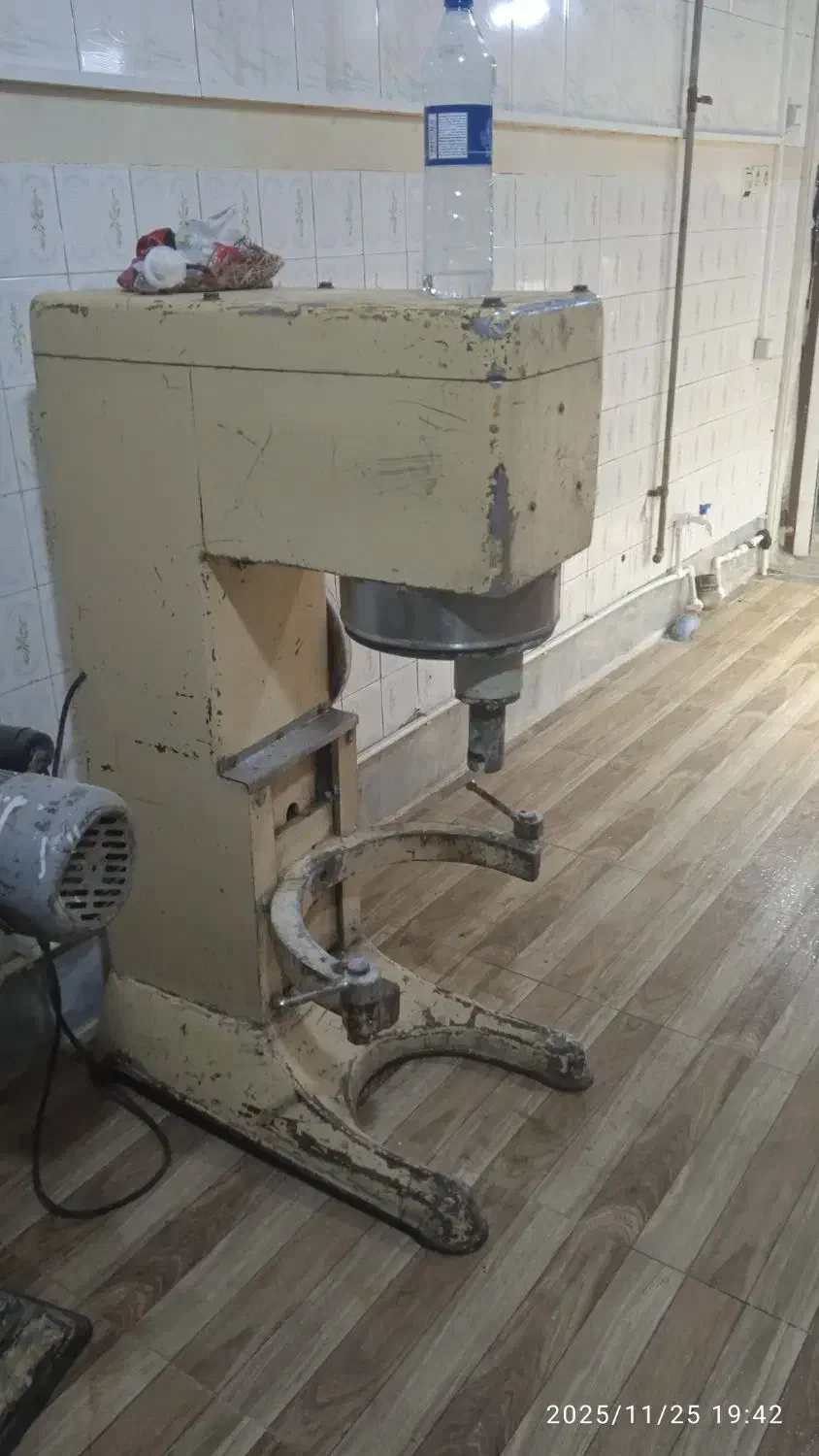 فروش لوازم میکسر قنادی وفانتزی تکی کامل پارس آباد|ماشین‌آلات صنعتی|اردبیل, |دیوار