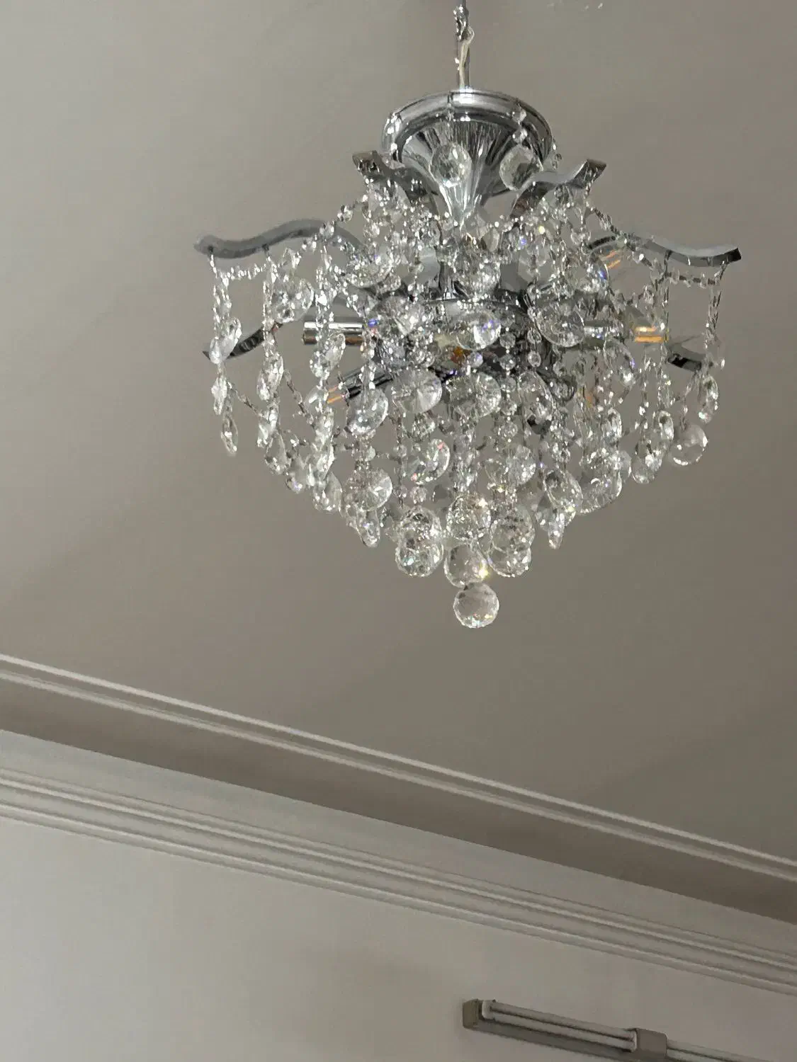 لوستر|لوستر و چراغ آویز|قم, باجک دو|دیوار