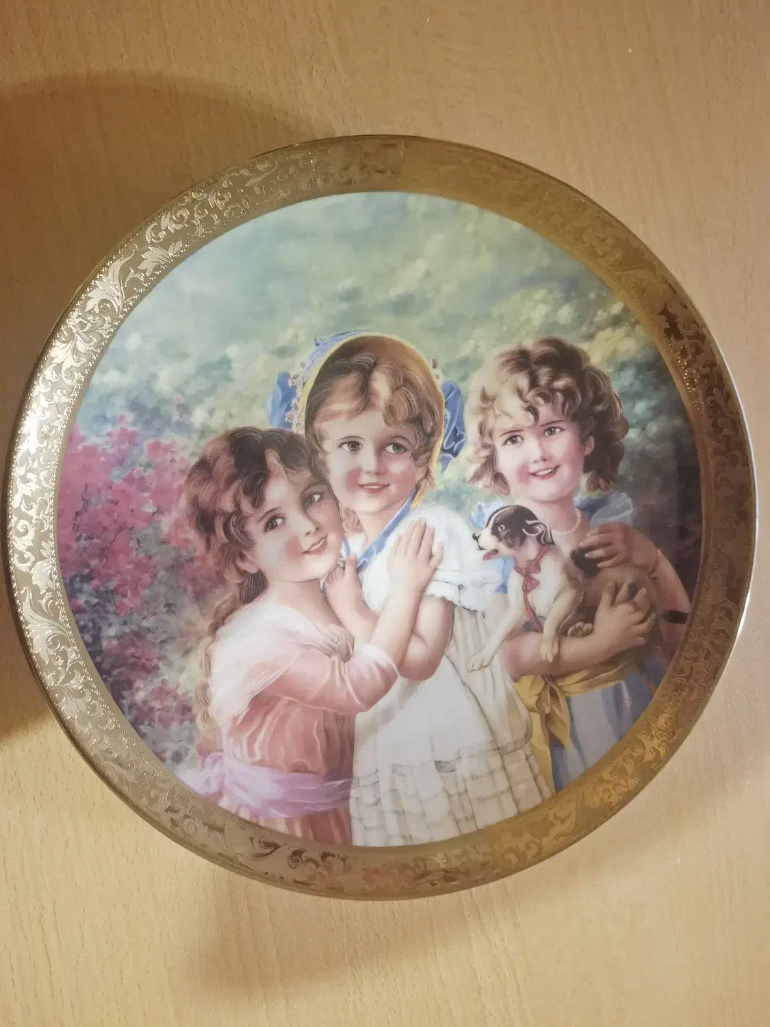 بشقاب دیوارکوب طرح ۳ د ختر برند ANIL|صنایع دستی و سایر لوازم تزئینی|تهران, قزل قلعه|دیوار