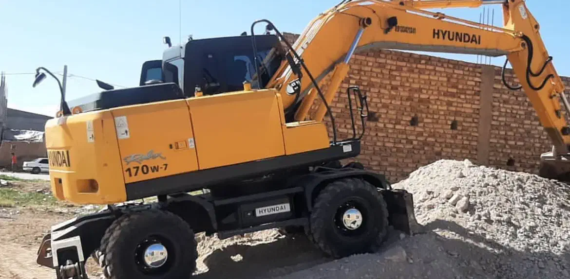 اجاره بیل میکانیکی-مینی بیل- بابکت-لودر|خدمات حمل و نقل|قم, صفاشهر|دیوار