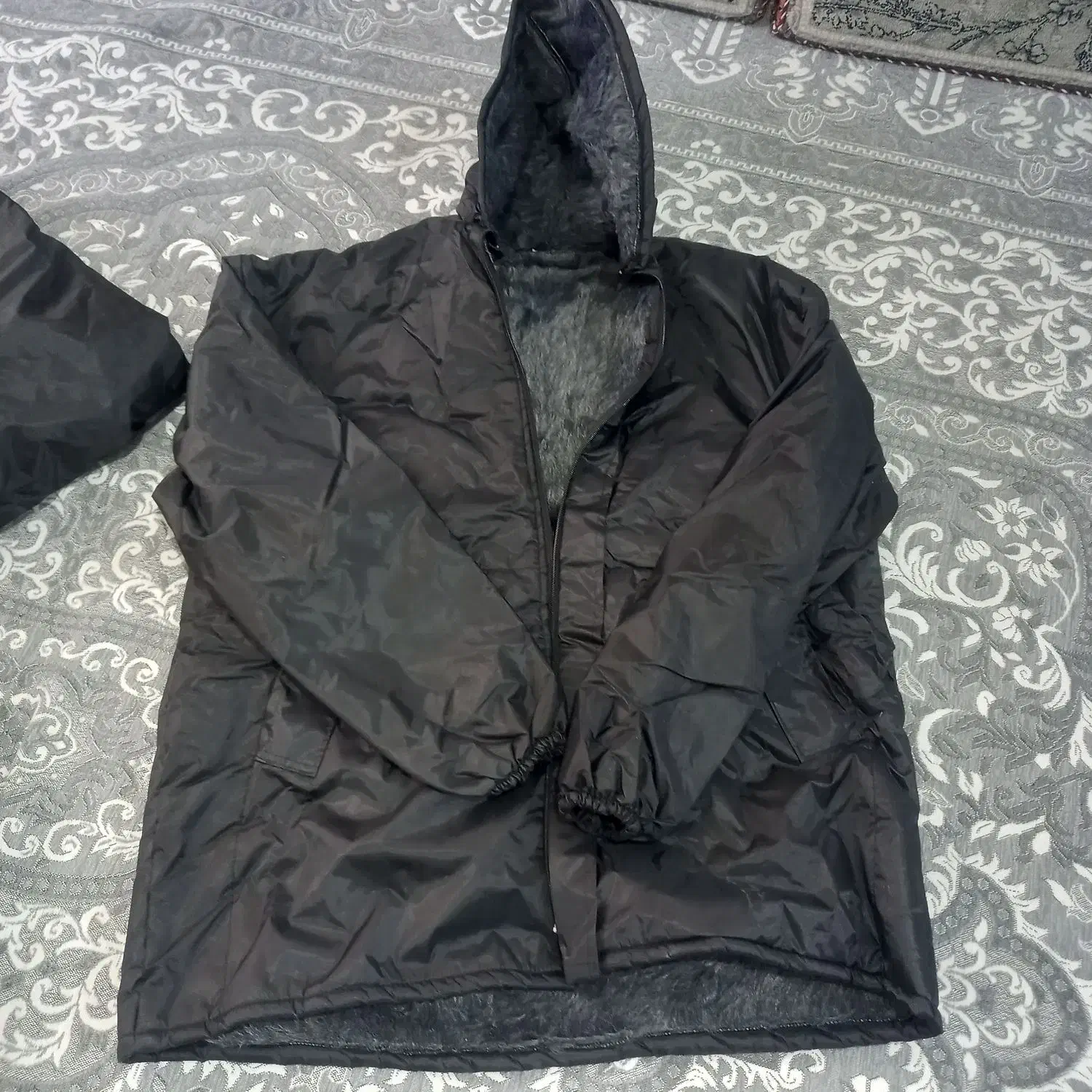 بارانی|لباس|زنجان, |دیوار