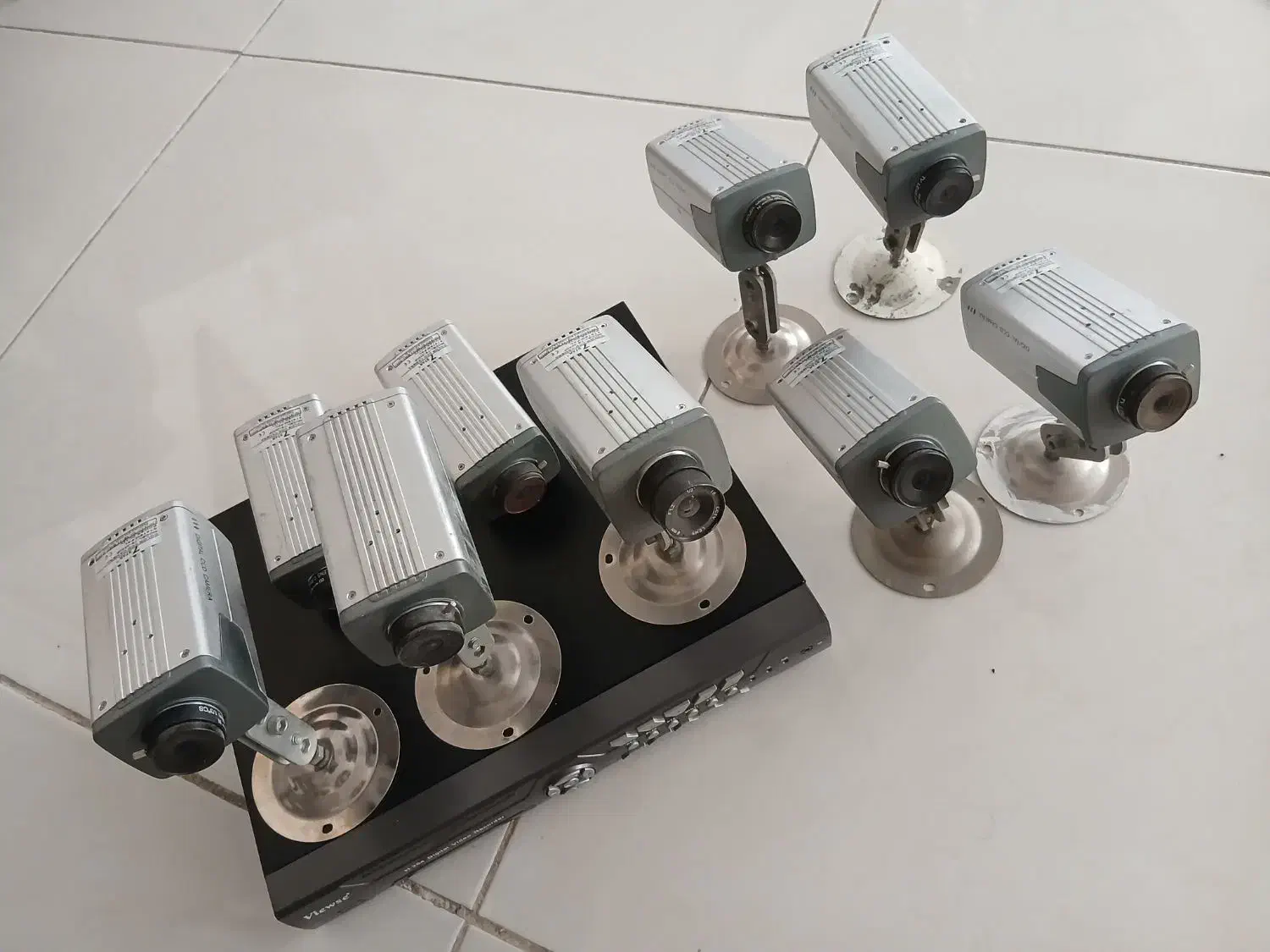 ۹ دوربین با دستگاه ۸ کاناله|دوربین مداربسته|اندیشه, اندیشه فاز ۴|دیوار