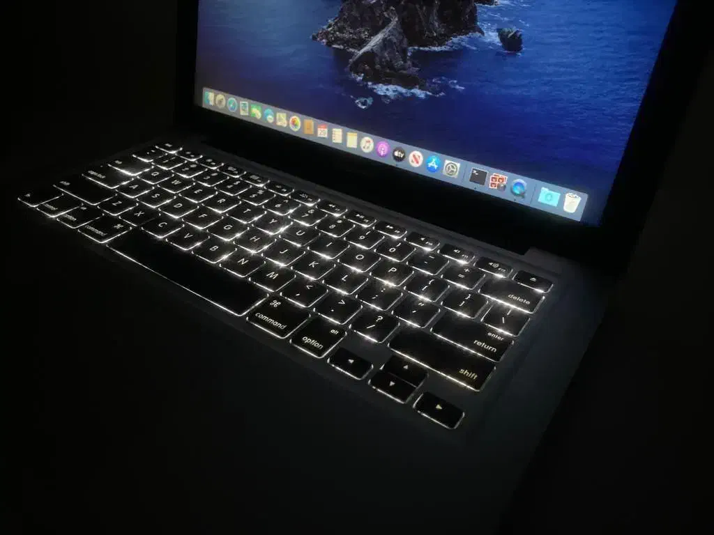 اپل مک بوک i5 درحدنو بی نقص pro|رایانه همراه|رشت, گلسار|دیوار