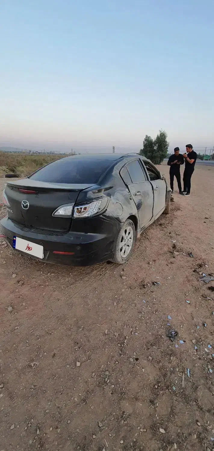 مزدا ۳ نیو مدل ۹۰ تصادفی|خودرو سواری و وانت|کرج, شهرک جهاننما|دیوار