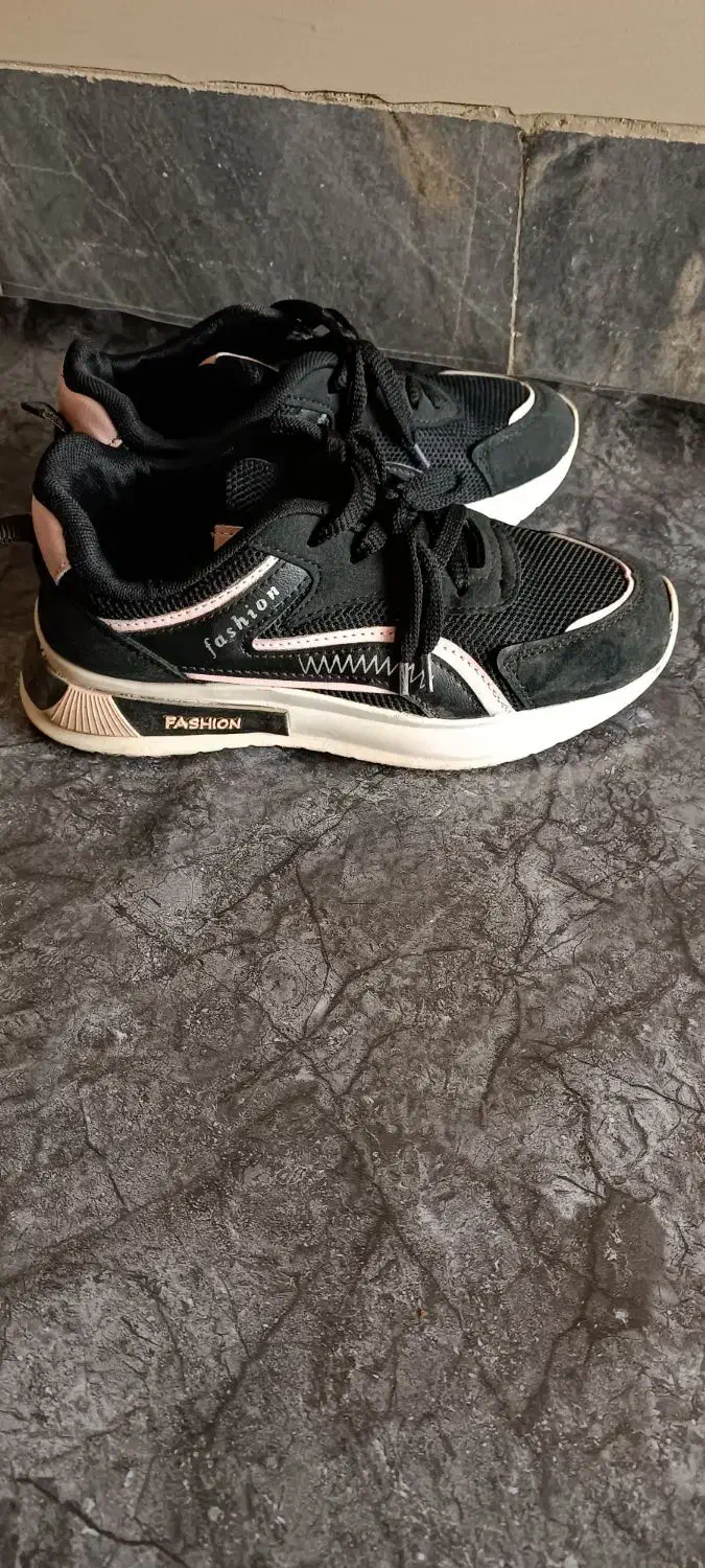 کتونی قیمت مناسب|کیف، کفش، کمربند|اراک, |دیوار