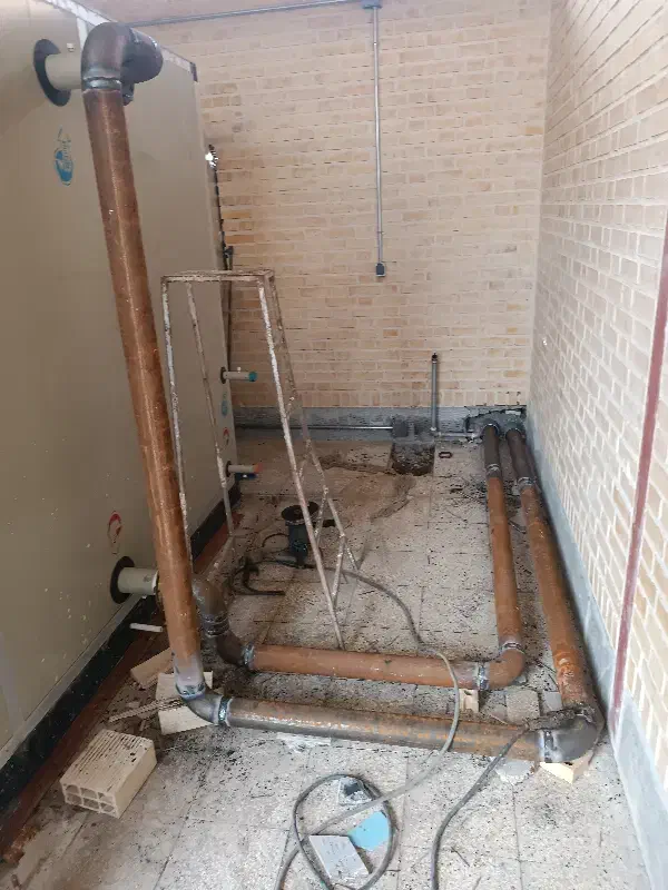 شاگرد برای لوله کشی گاز|استخدام معماری، عمران و ساختمانی|بیرجند, |دیوار