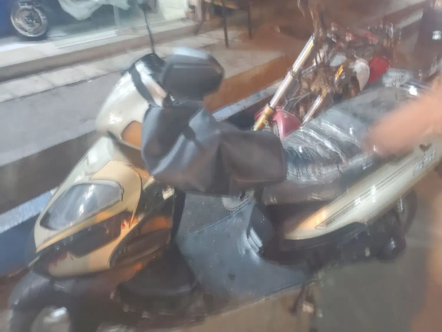 موتور اسکوتر (پرشیا )ژاپن ۱۲۵cc|موتورسیکلت|چهارباغ, |دیوار