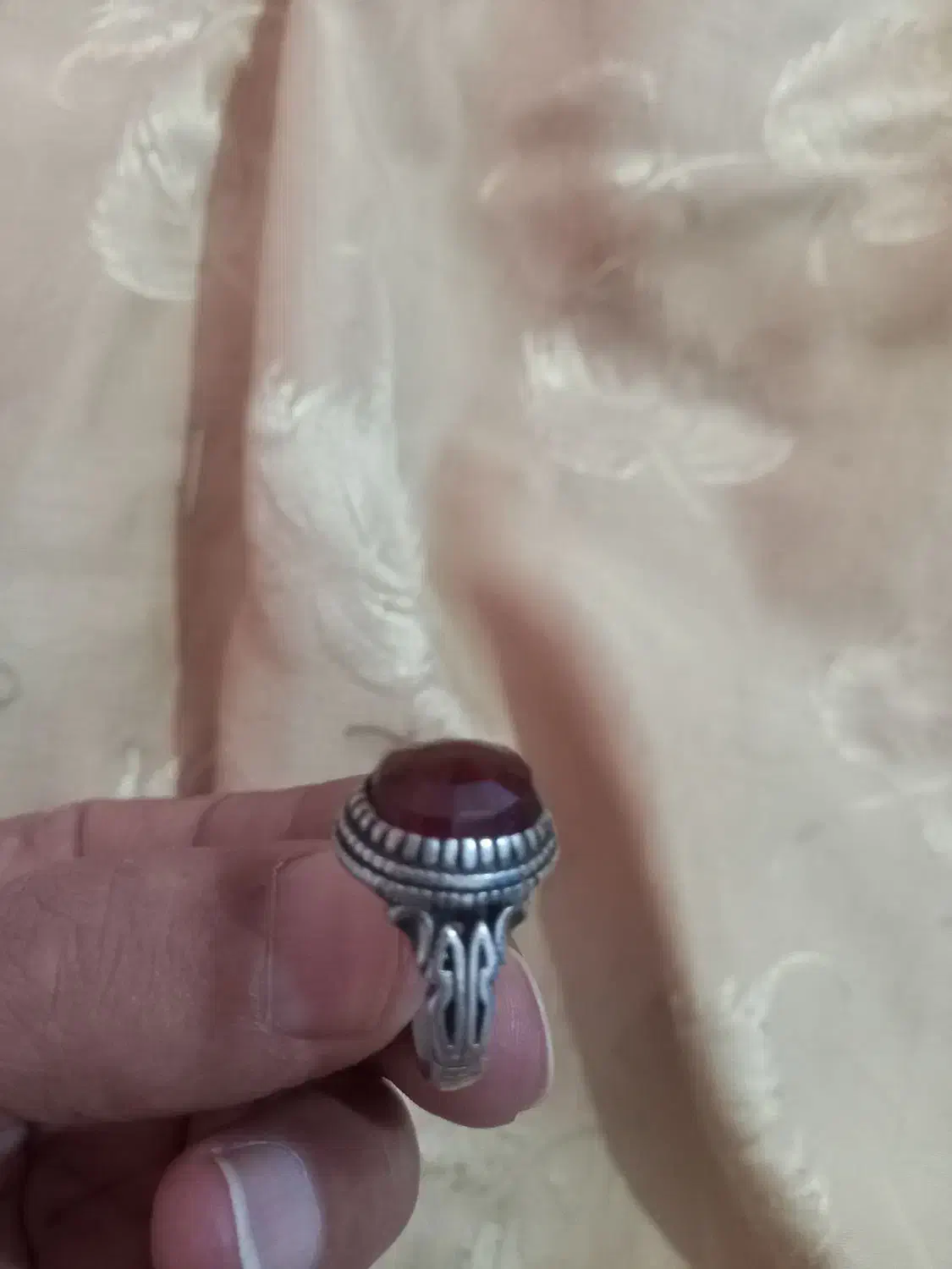 انگشتر نقره با نگین سیلان،قارنت|جواهرات|اردبیل, |دیوار