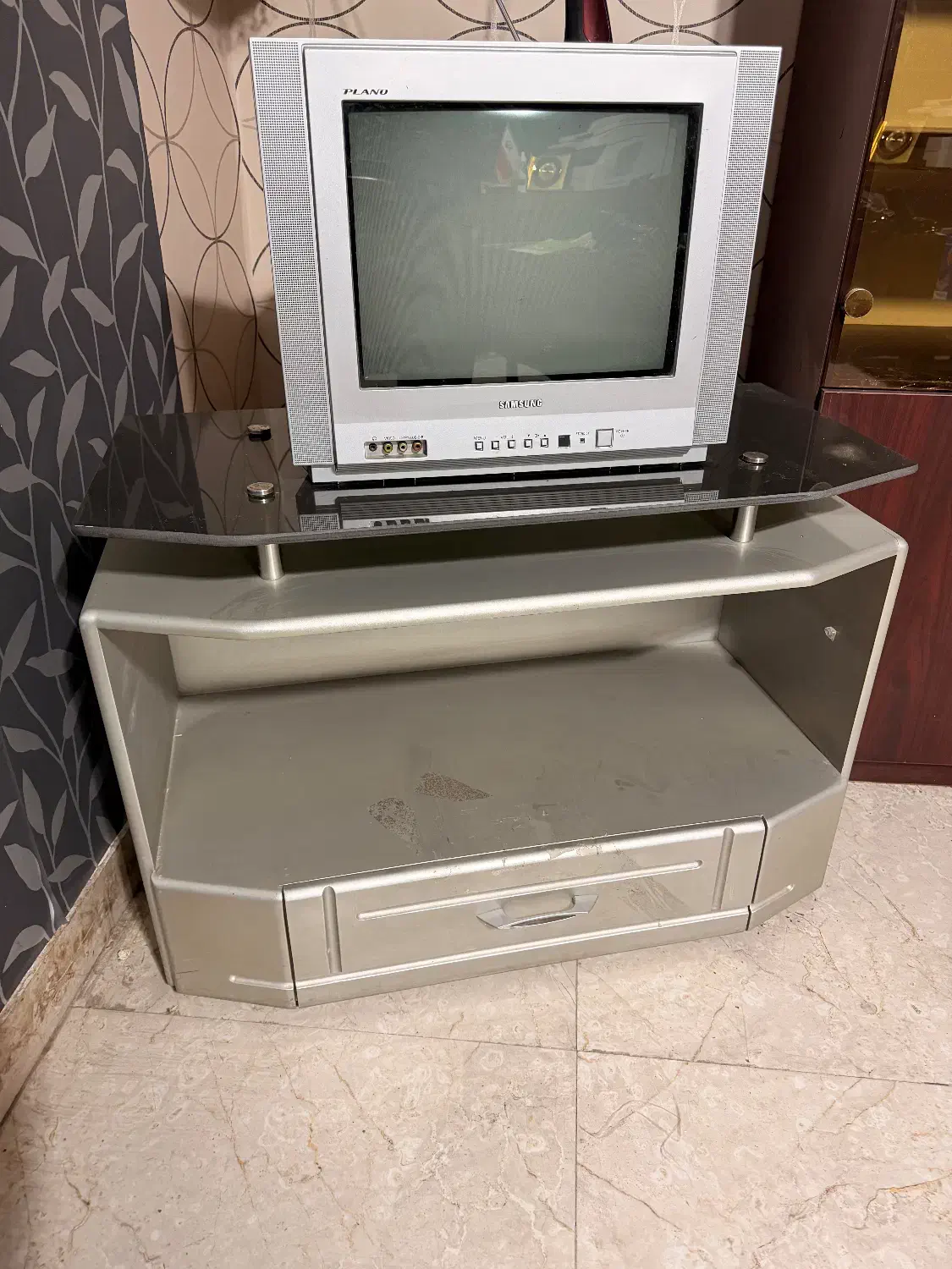 حراج میز صندلی دفتر کار|دفتر کار|تبریز, |دیوار