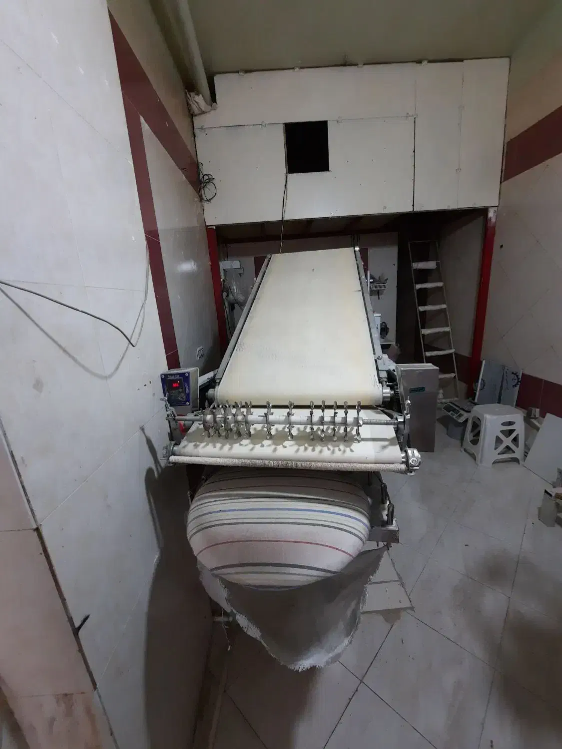 تجهیزات کامل نانوایی(تنور،خمیرگیر،۳کاره تافتون)|ماشین‌آلات صنعتی|رباط‌کریم, رباط‌کریم|دیوار