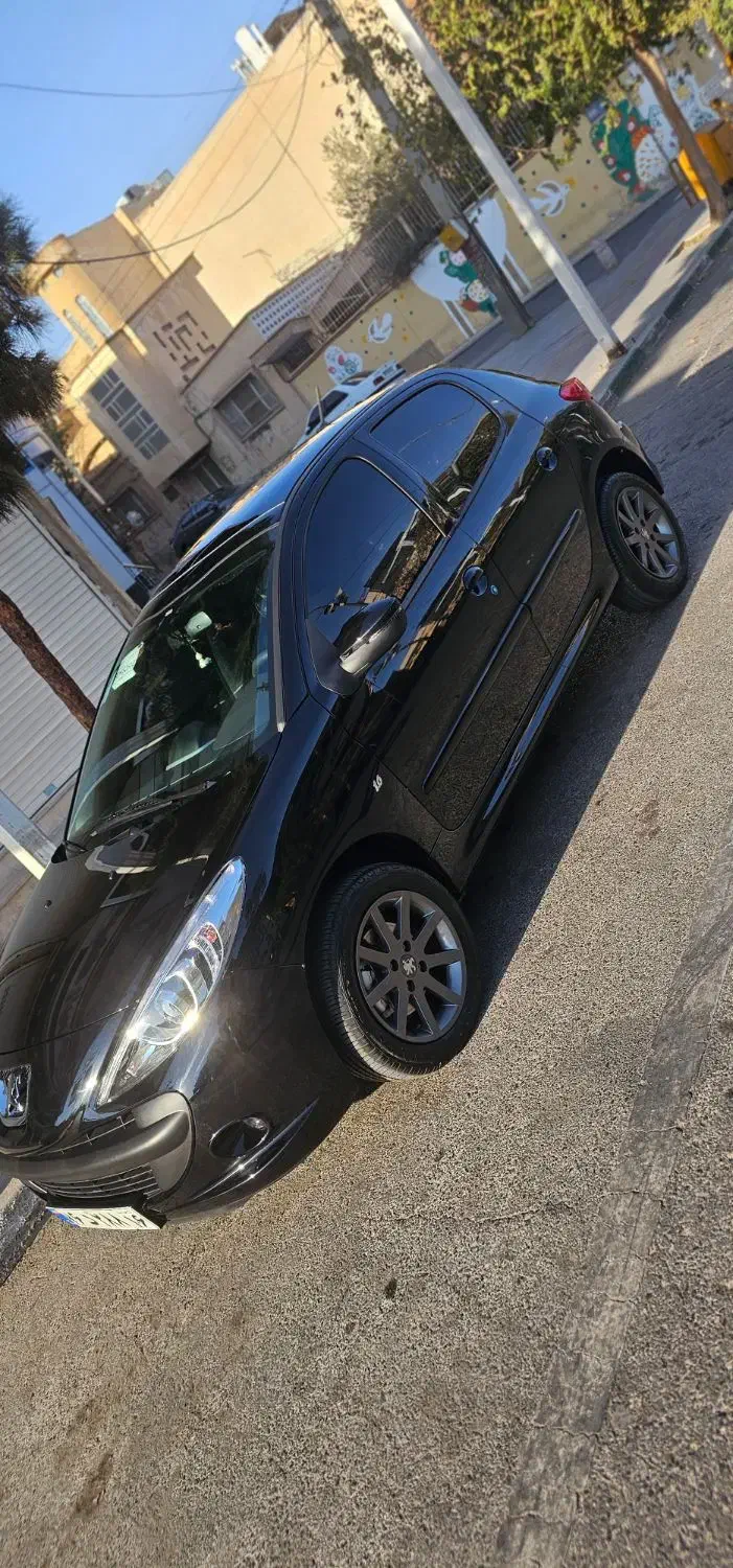 ۲۰۷ پانا فول ۱۴۰۴|خودرو سواری و وانت|قم, صفائیه|دیوار