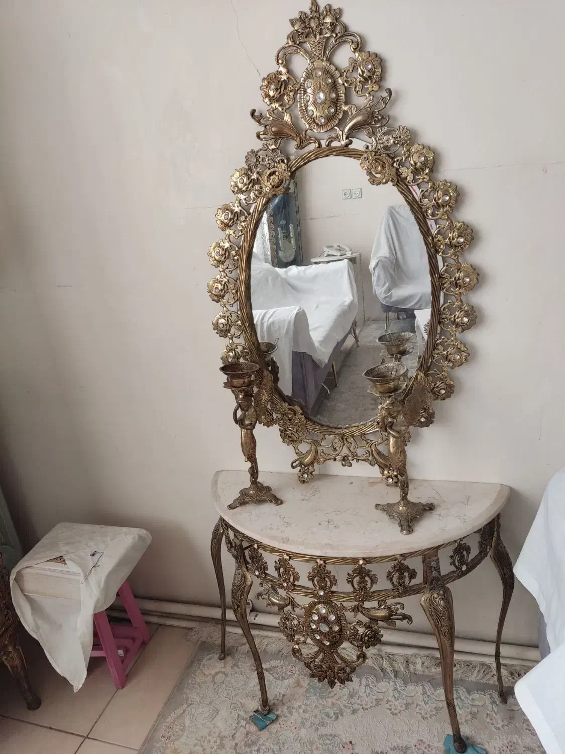 آینه شمعدان رنگ طلای سالم|آینه|ورامین, شهرک مدرس|دیوار