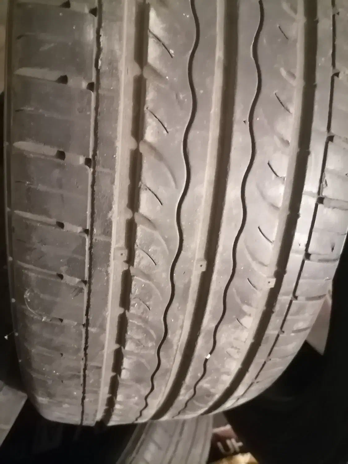 لاستیک پژو دنا|قطعات یدکی و لوازم جانبی|محمدیه-قزوین, |دیوار