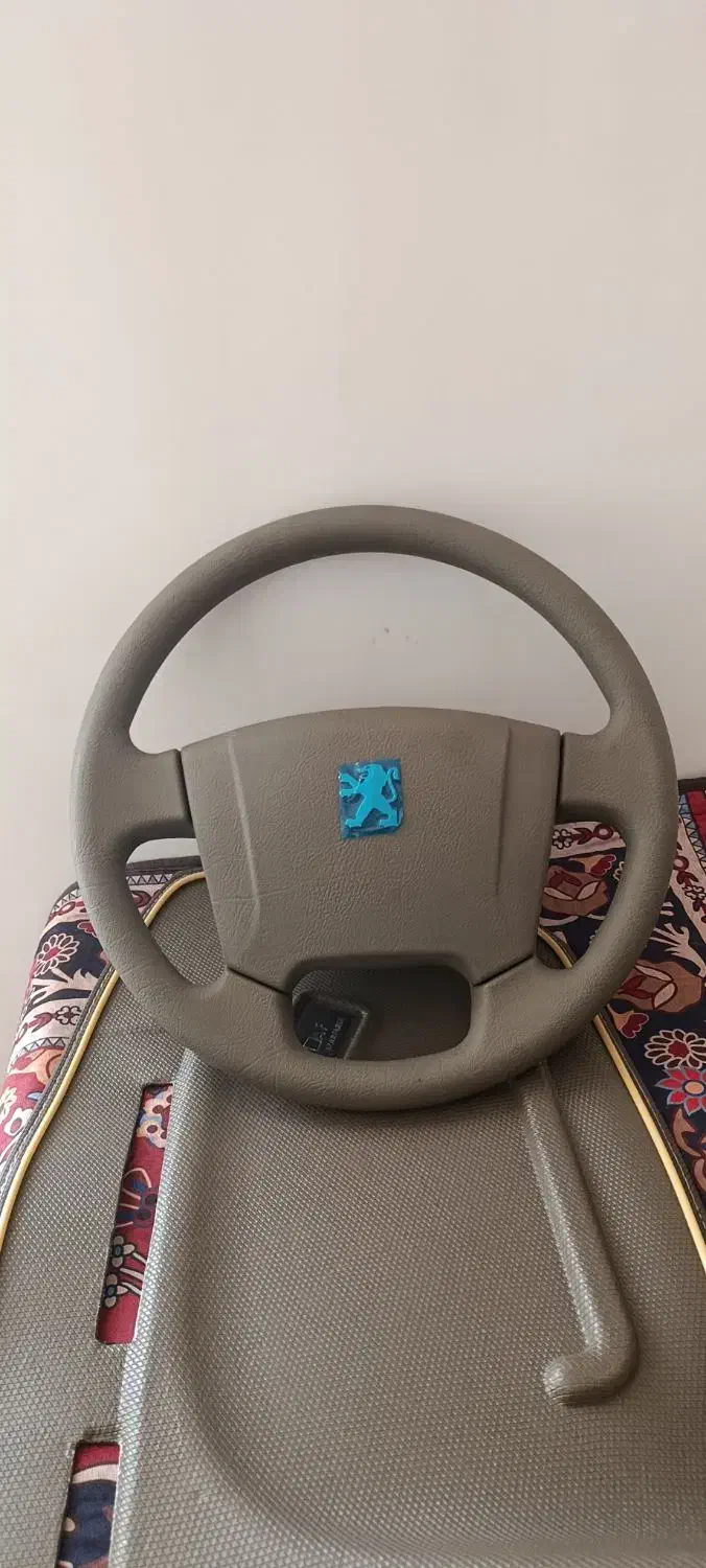 قربیلک فرمان ۴۰۵ کرم ایربگ خور|قطعات یدکی و لوازم جانبی|تبریز, |دیوار