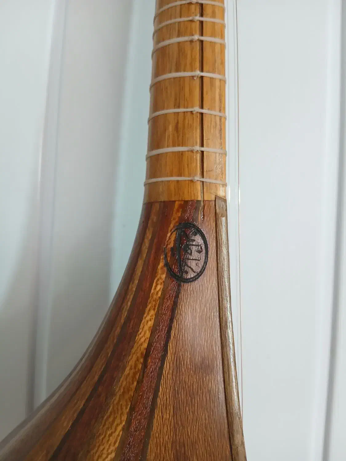 سه تارحرفه ای دومهر براخانی|سازهای سنتی|کرمانشاه, |دیوار