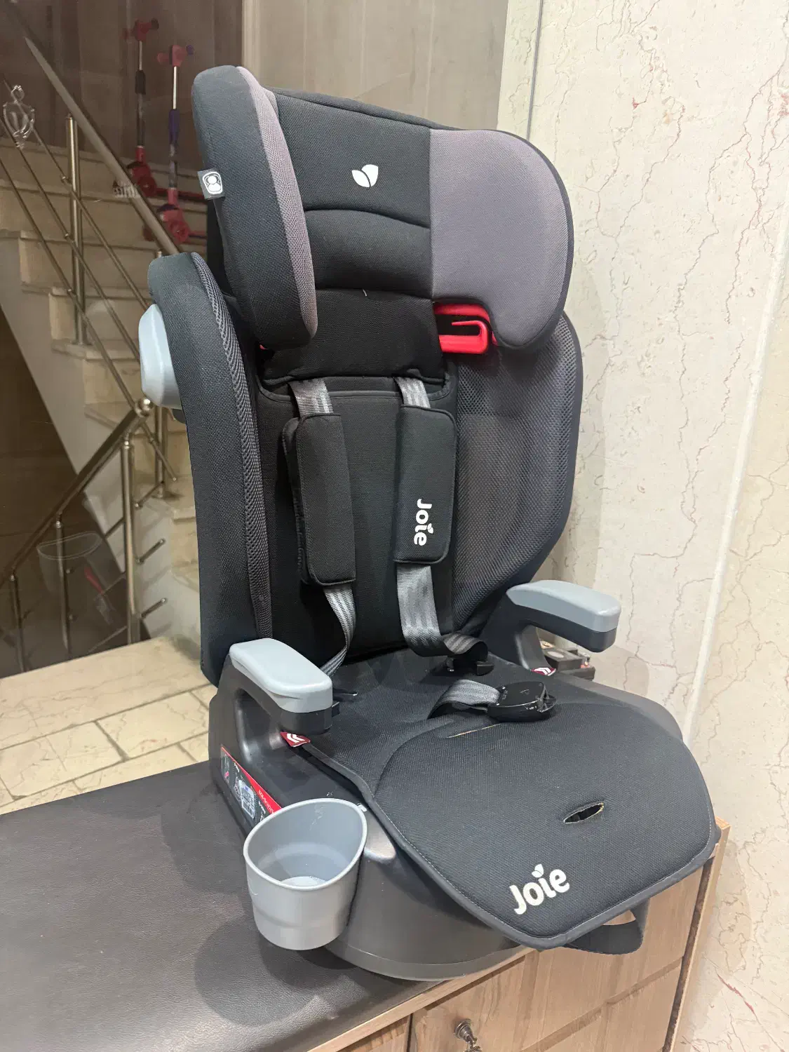 ۲ عدد صندلی ماشین کودک joie|تخت و صندلی بچه|تهران, جنت‌آباد شمالی|دیوار