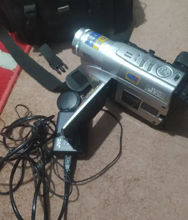 دوربین فیلم برداری|دوربین عکاسی و فیلمبرداری|دوگنبدان, |دیوار