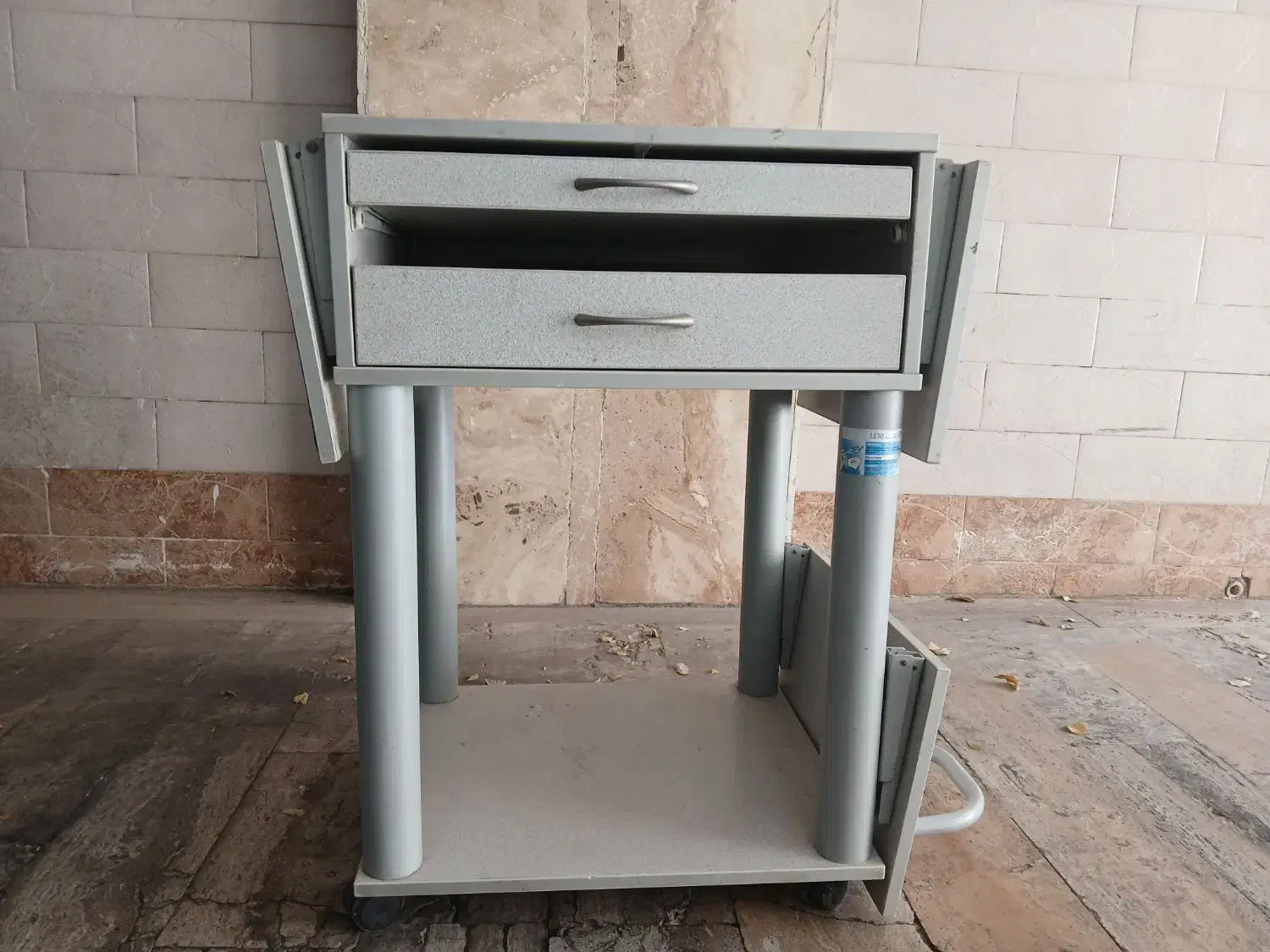 میز کامپیوتر تا شو اورجینال /زیر قیمت|میز تحریر و کامپیوتر|تهران, جنت‌آباد مرکزی|دیوار