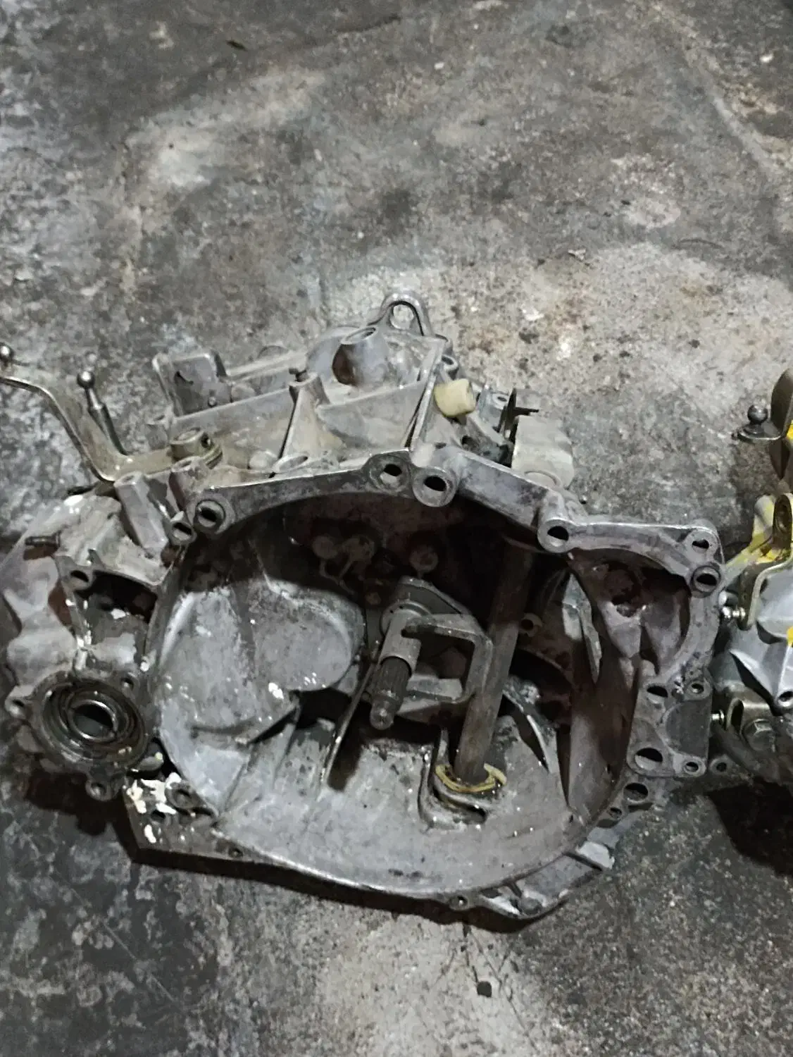 گیربکس. ۲۰۶.و۴۰۵ استوک گیربکس مصطفی|قطعات یدکی و لوازم جانبی|بندر ماهشهر, |دیوار