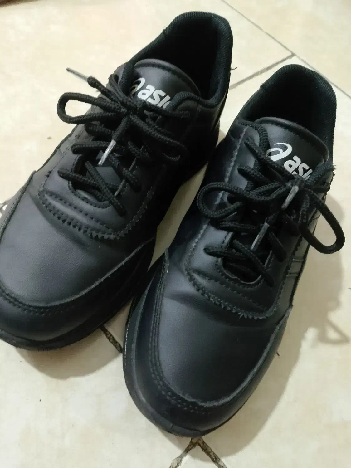 کتونی اسپرت|کیف، کفش، کمربند|بومهن, |دیوار