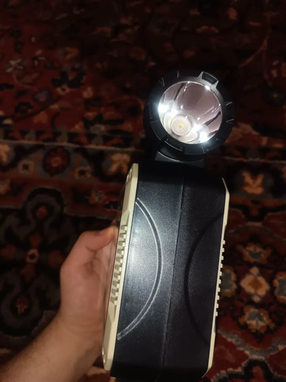 چراغ قوه شارژی حرفه ای همراه با جعبه ابزار|ابزارآلات|خرمآباد, |دیوار