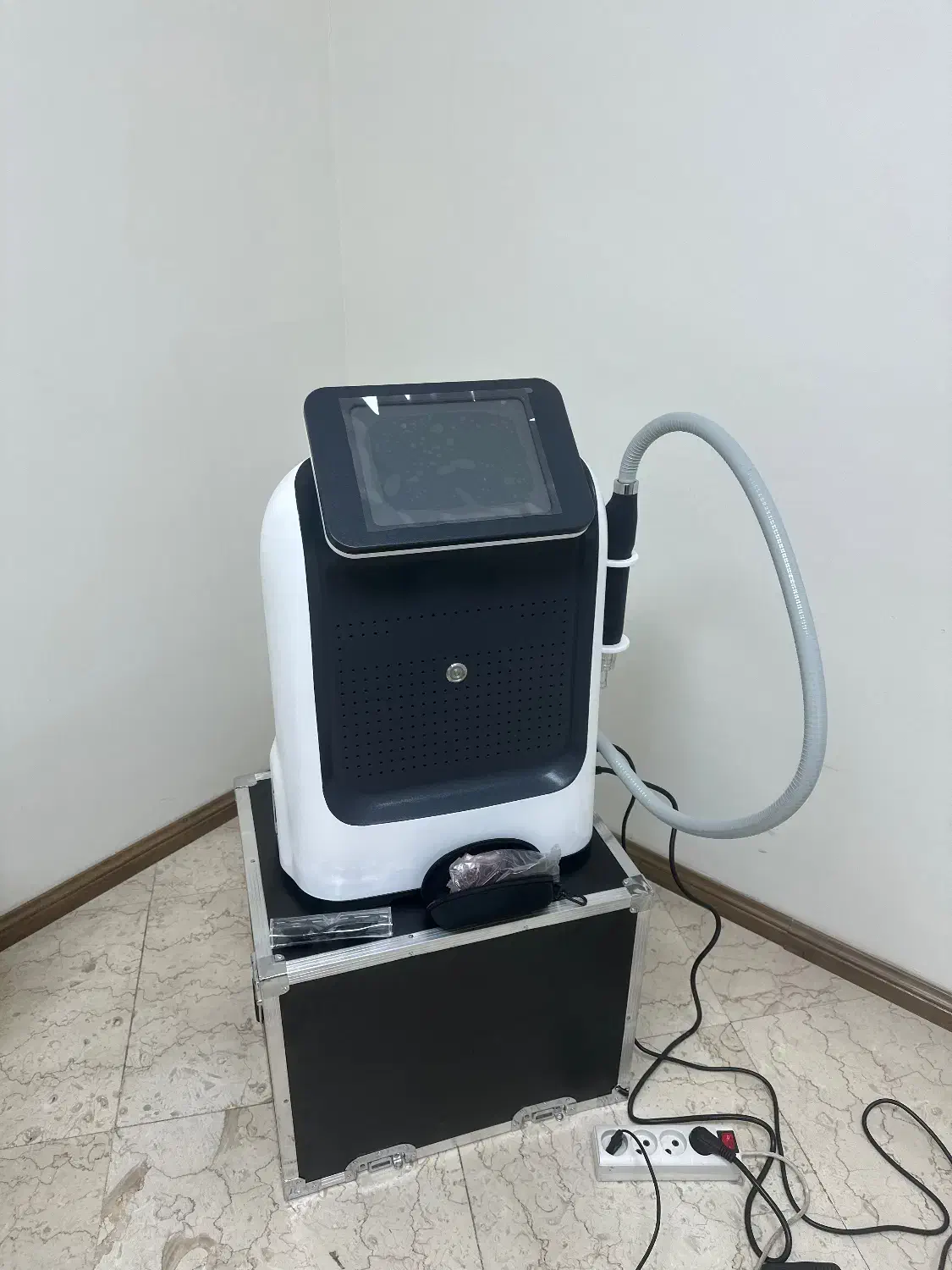 اجاره ورنت لیزر کیوسوییچپیکوشور بااپراتور حرفه ای|پزشکی|تهران, اقدسیه|دیوار