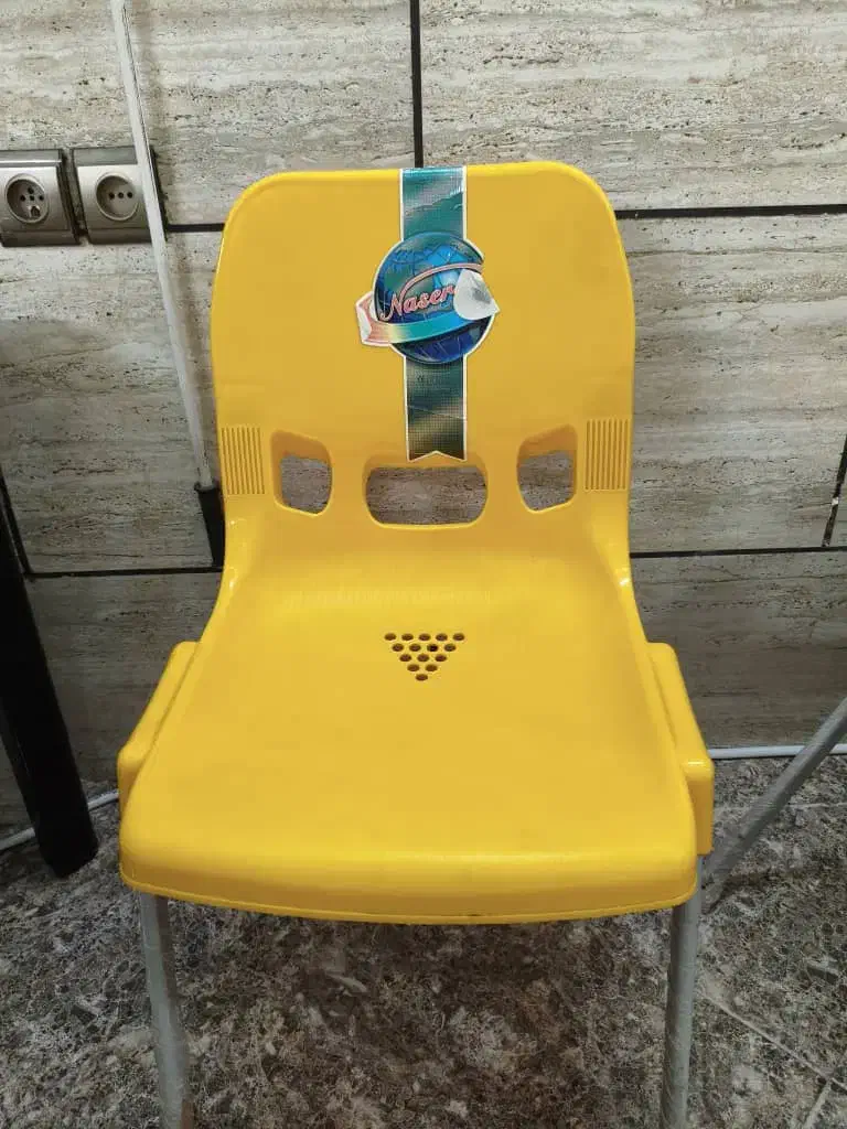 میز و صندلی پلاستیکی مارک ناصر|کافی‌شاپ و رستوران|لنگرود, |دیوار