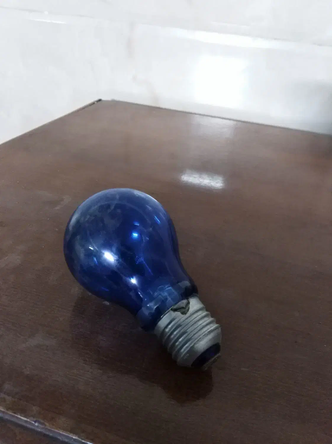 لامپ رنگی قدیمی|ریسه و چراغ تزئینی|قم, هفت تیر|دیوار