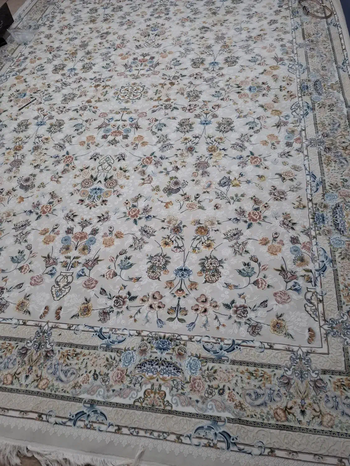 فرش12 متری|فرش|قم, پشت انبار نفت|دیوار