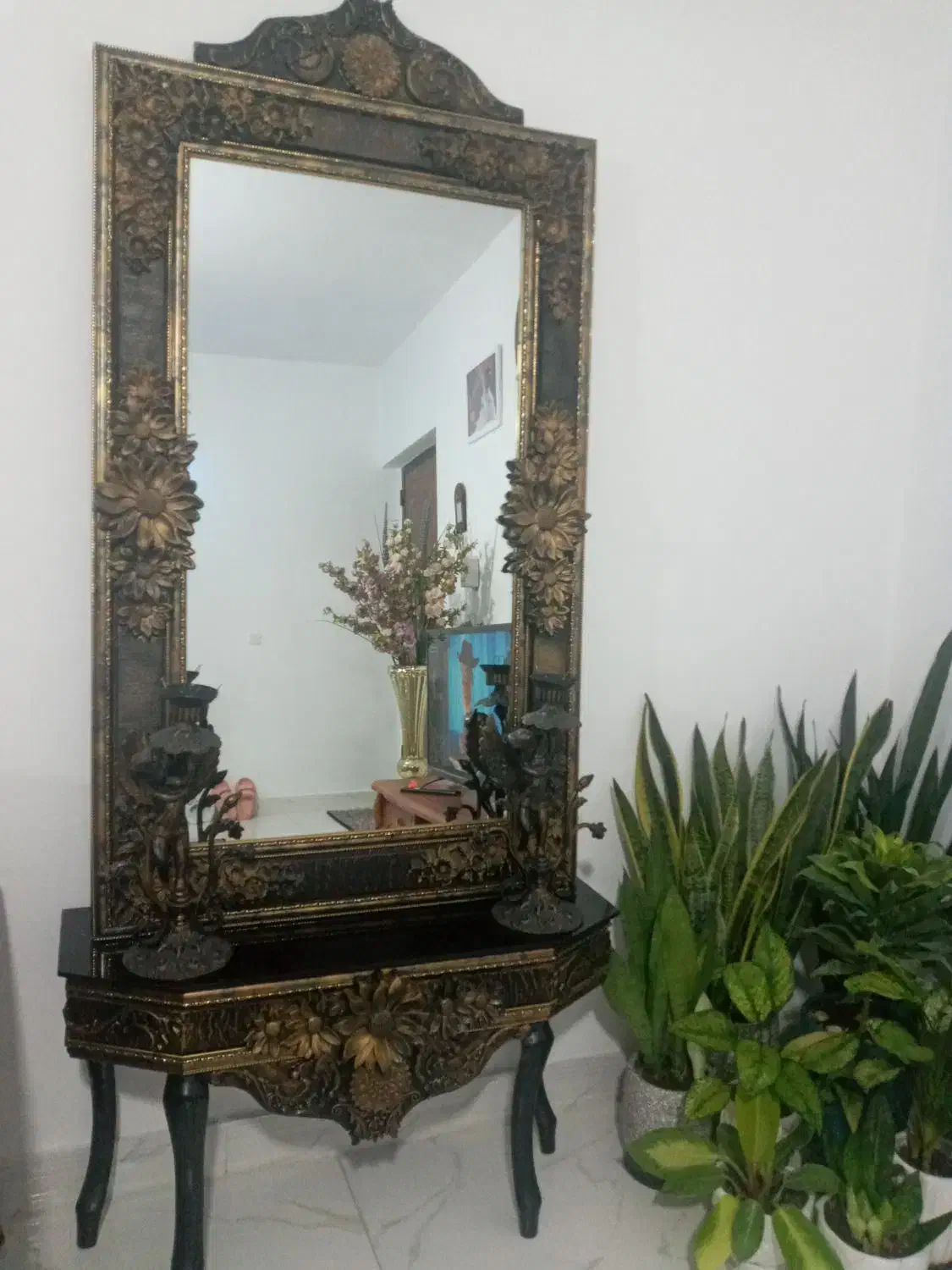 آینه و شمعدان|بوفه، ویترین، کنسول|چالوس, |دیوار