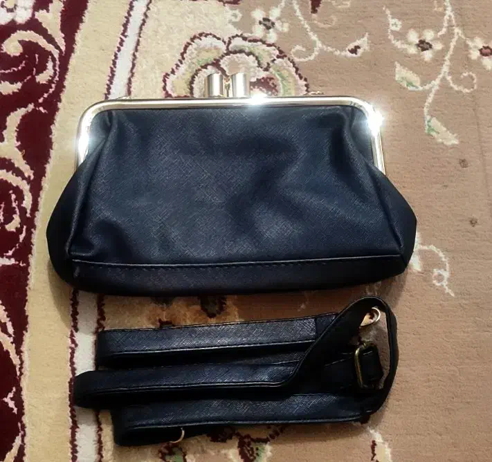 دو عدد کیف مجلسی و یک کوله پشتی|کیف، کفش، کمربند|کازرون, |دیوار