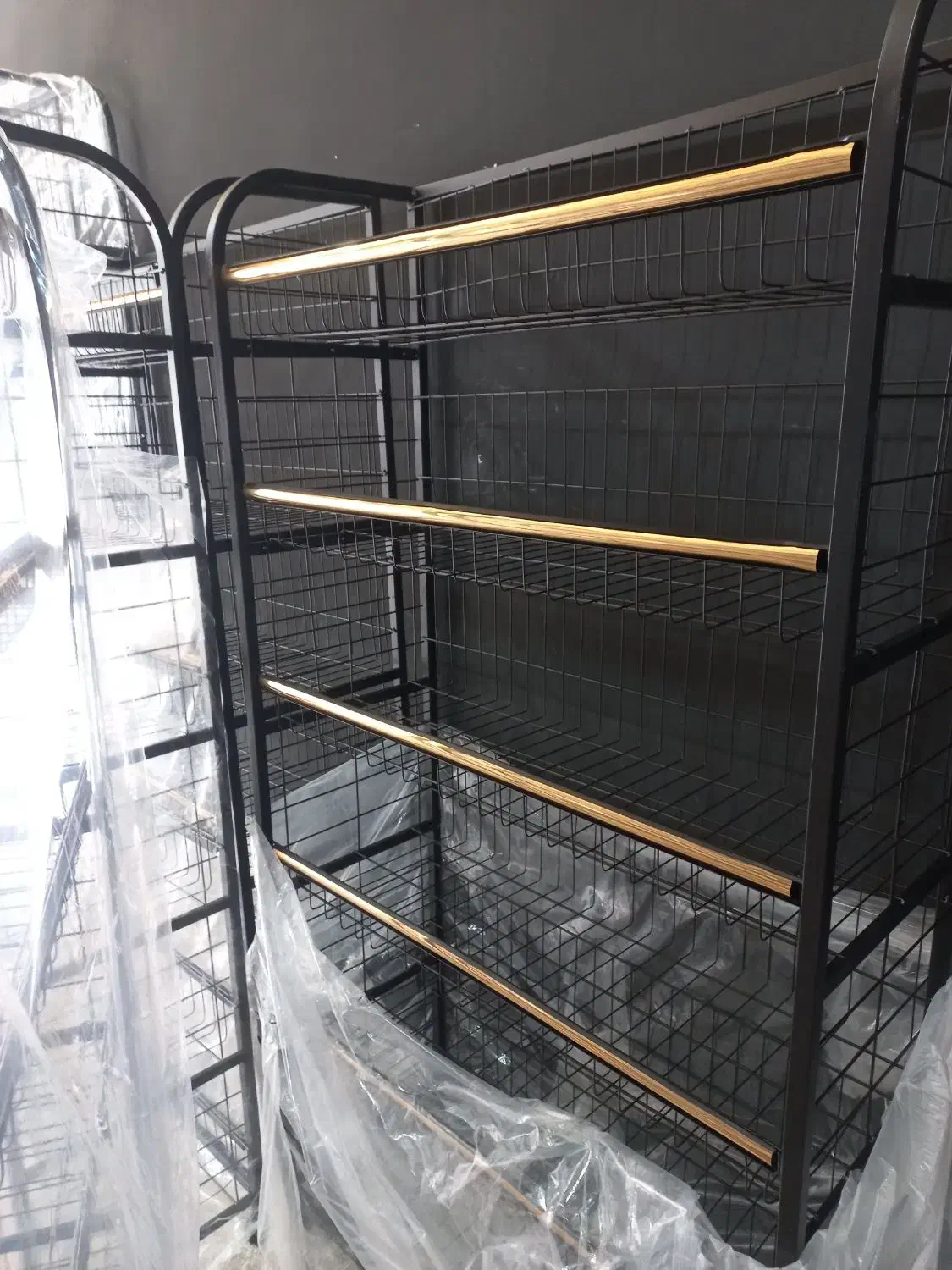 استند قفسه رگال باکیفیت|فروشگاه و مغازه|قم, سید معصوم|دیوار