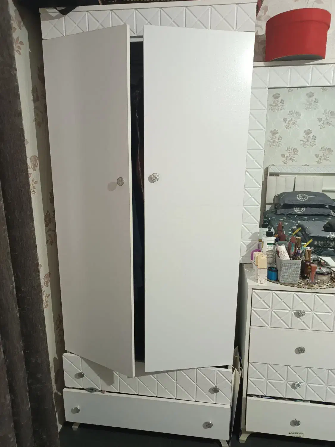 تخت و کمد و دراور|تخت و سرویس خواب|تهران, قصر فیروزه ۲|دیوار