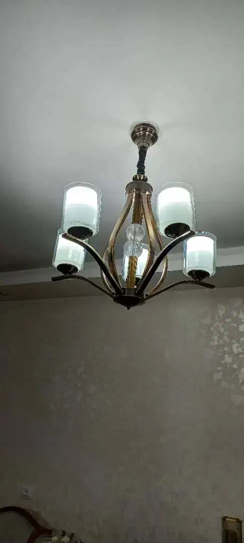 لوستر لهستانی ۵ شاخه همراه با لامپ|لوستر و چراغ آویز|اصفهان, شهریار|دیوار