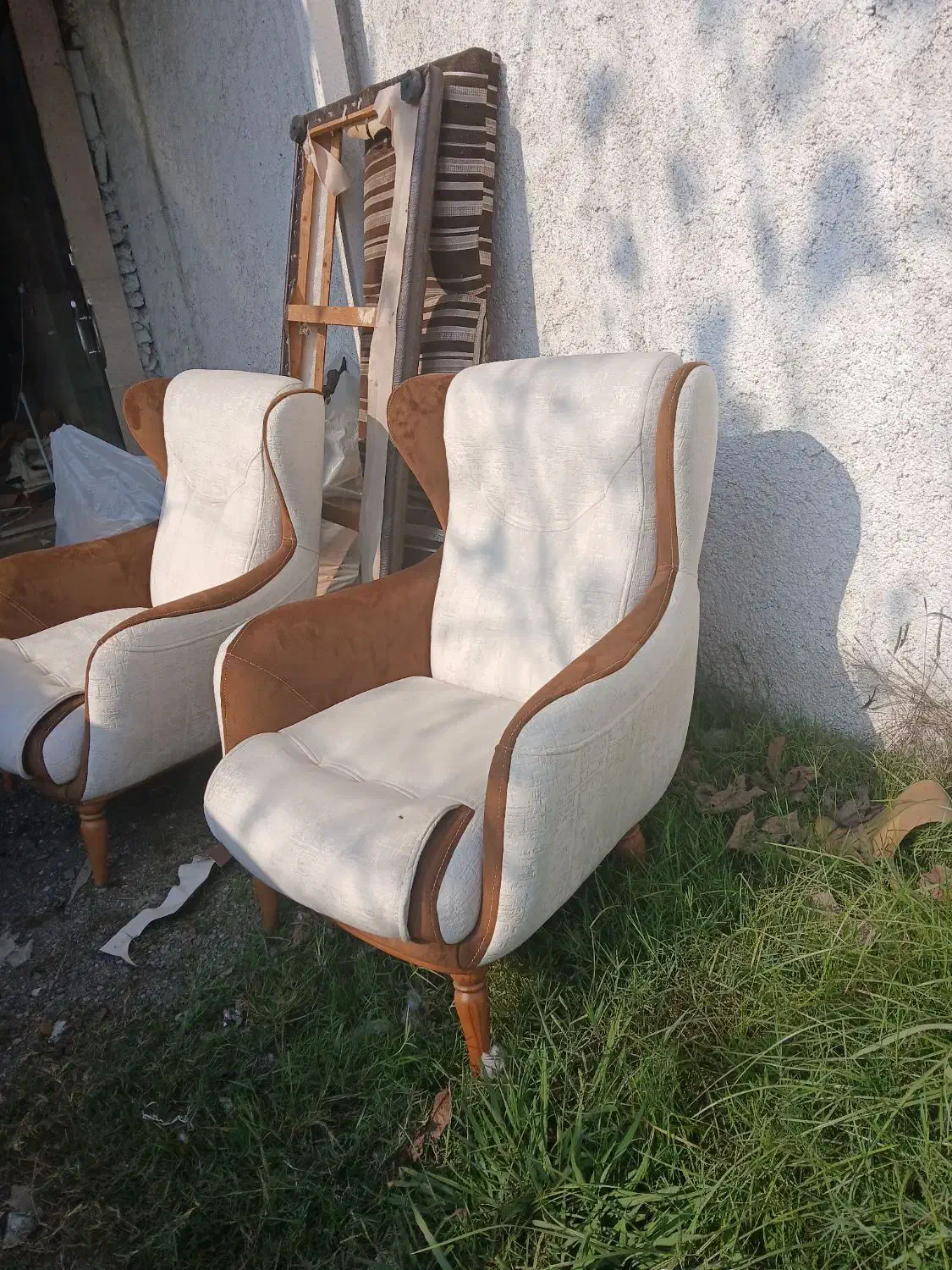 تعمیرات و تعویض روکش انواع مبلمان و صندلی|خدمات پیشه و مهارت|رشت, بیجارپس|دیوار