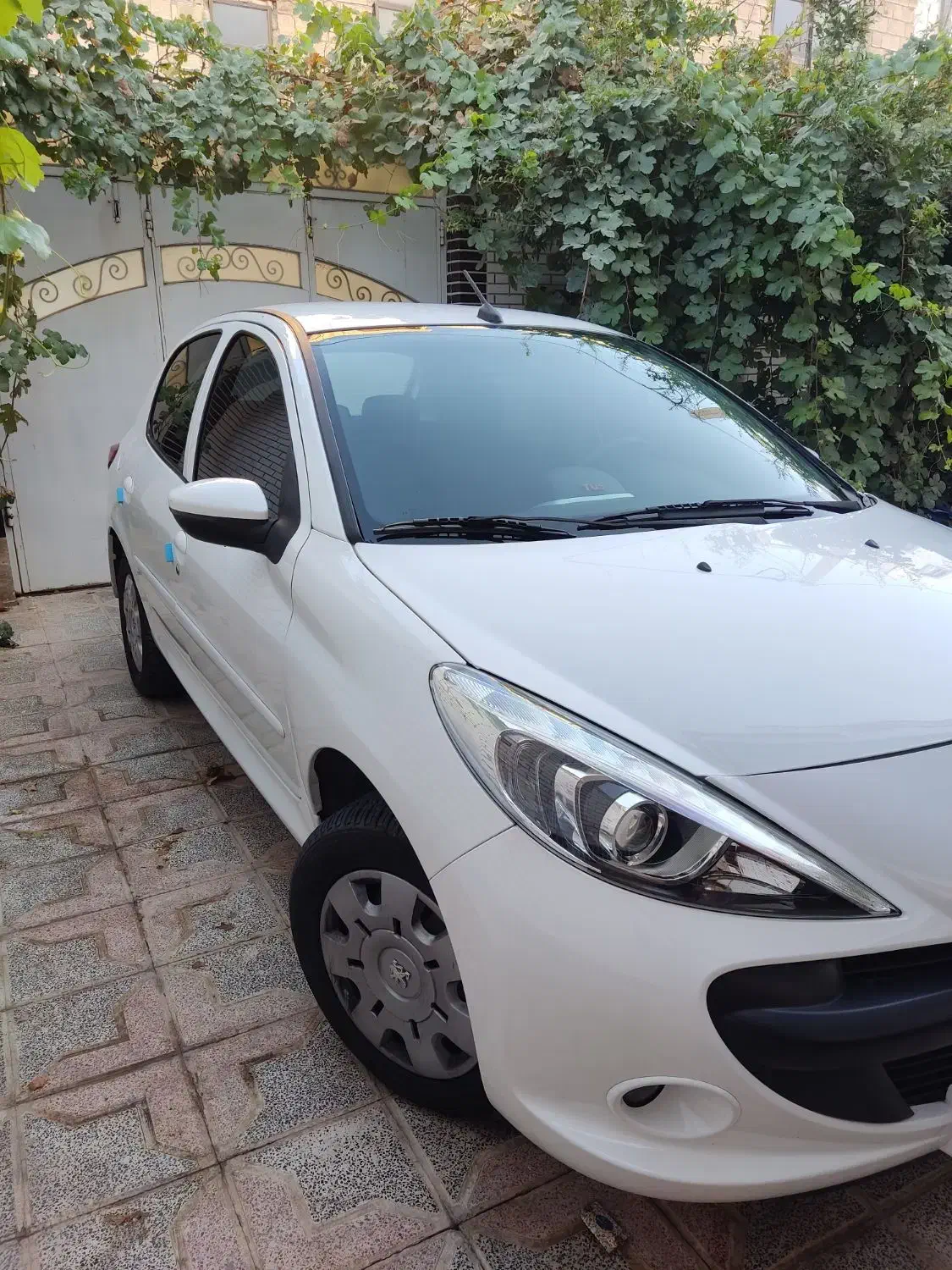 207 دنده‌ای مدل 97|خودرو سواری و وانت|شاهین‌شهر, گزبرخوار|دیوار