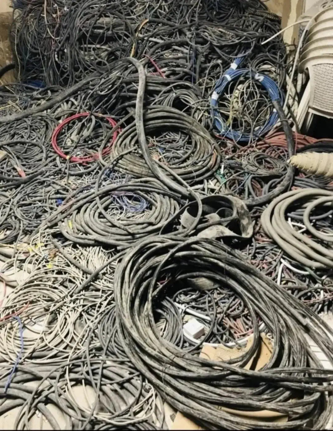 خریدار و فروشنده سیم کابل ساختمان و شرکت‌ها|مصالح و تجهیزات ساختمان|اشتهارد, |دیوار