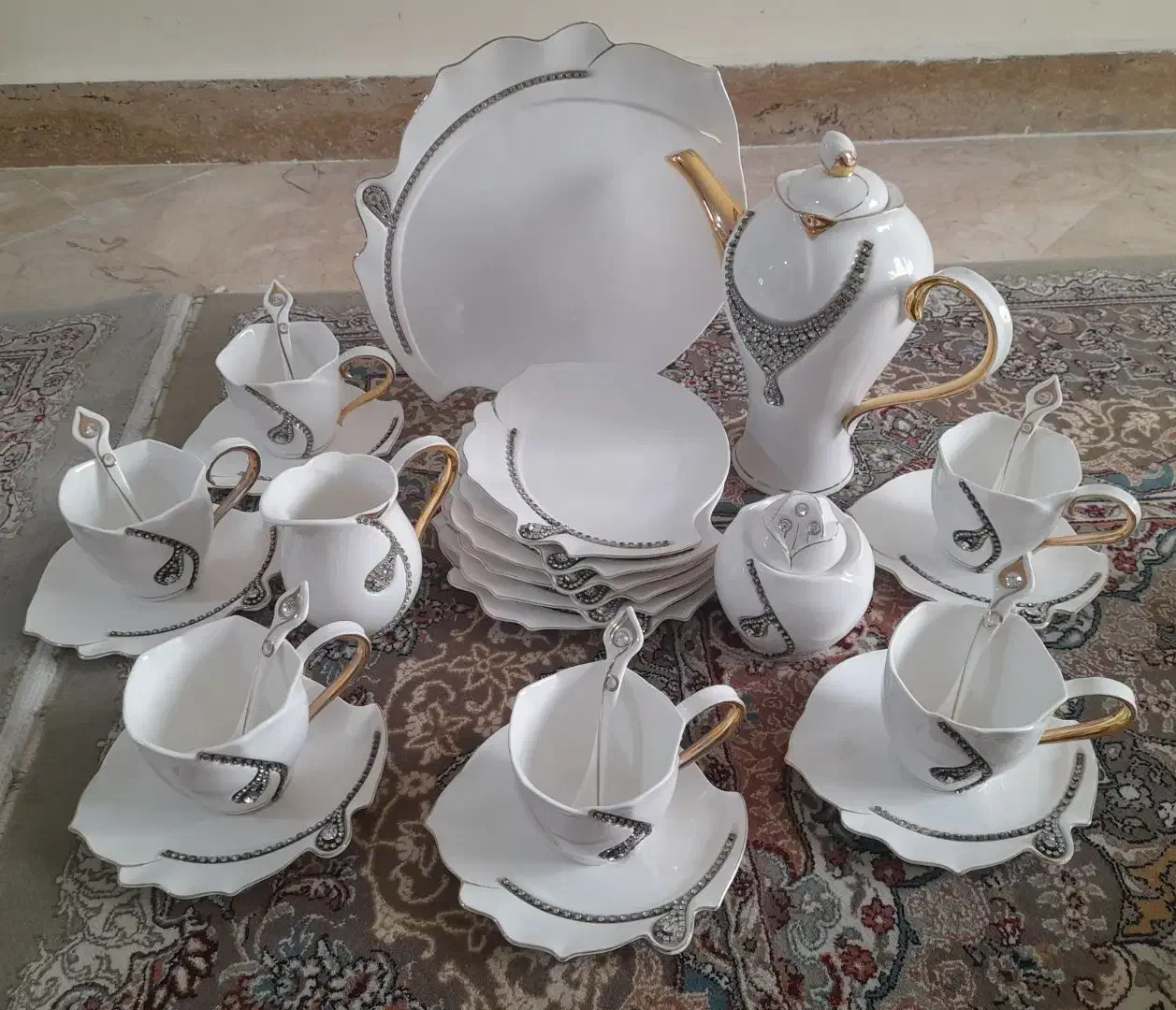 سرویس عصرانه خوری|ظروف سرو و پذیرایی|تهران, نعمت‌آباد|دیوار