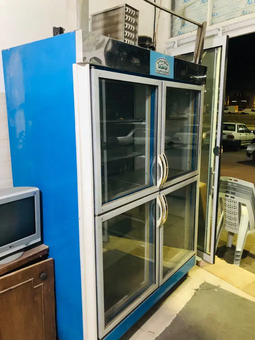 دوتا یخچال چهار در و شش در ب شرط|فروشگاه و مغازه|شیروان (خراسان), |دیوار